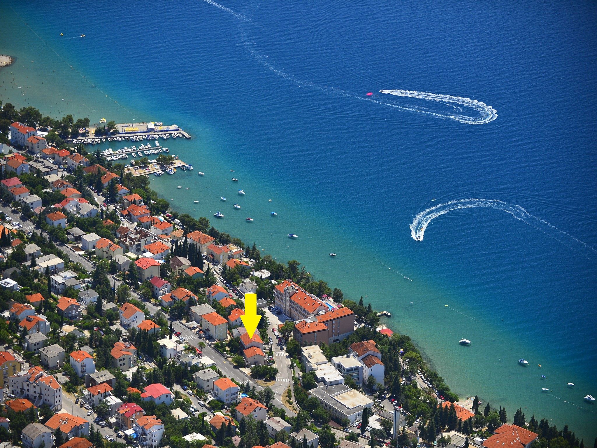 Apartments Lončarić 62761-A1
