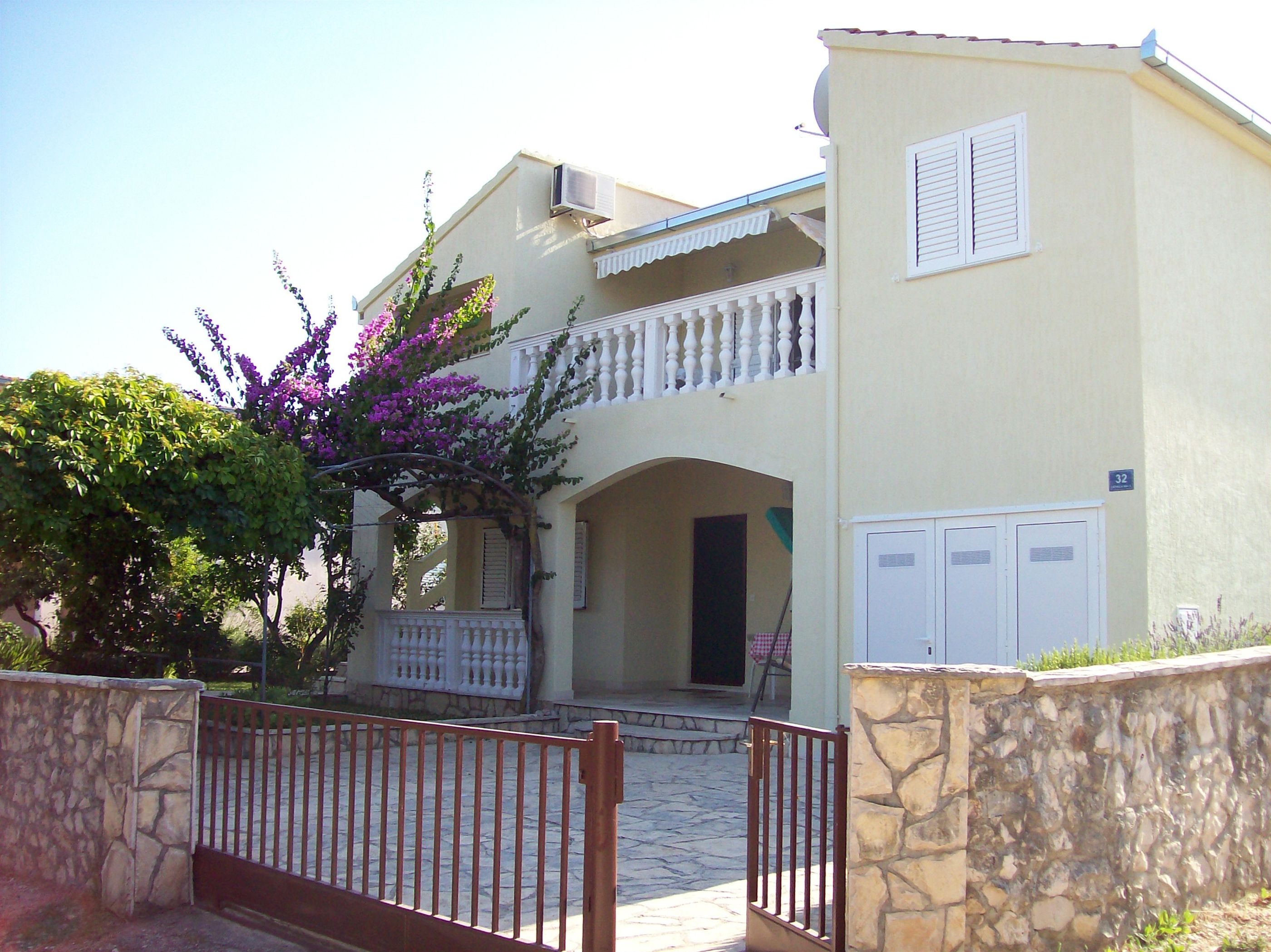 Apartments Barač 41611-A2