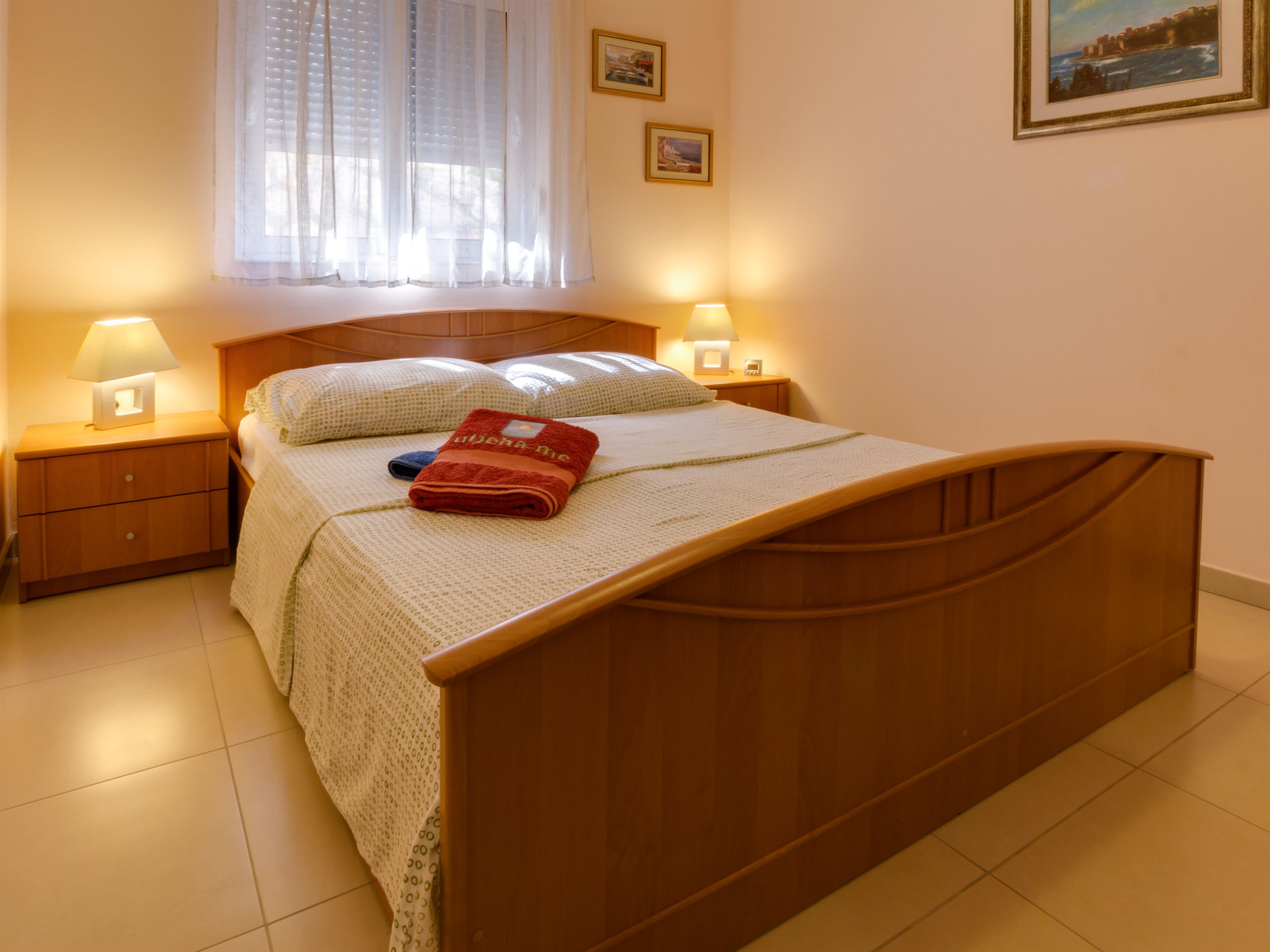 Apartments Utjeha 47501-A1