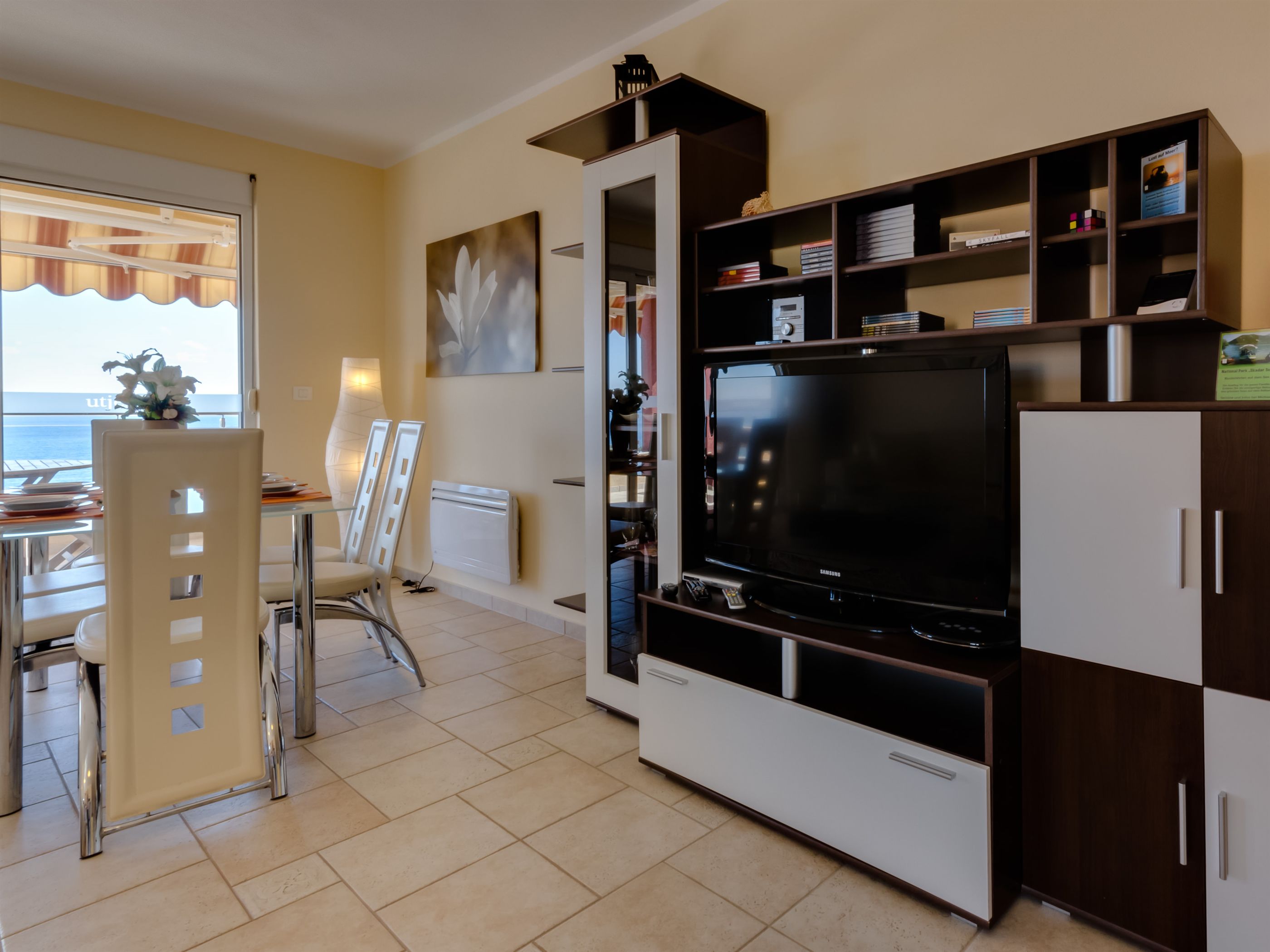 Apartments Utjeha 47501-A2