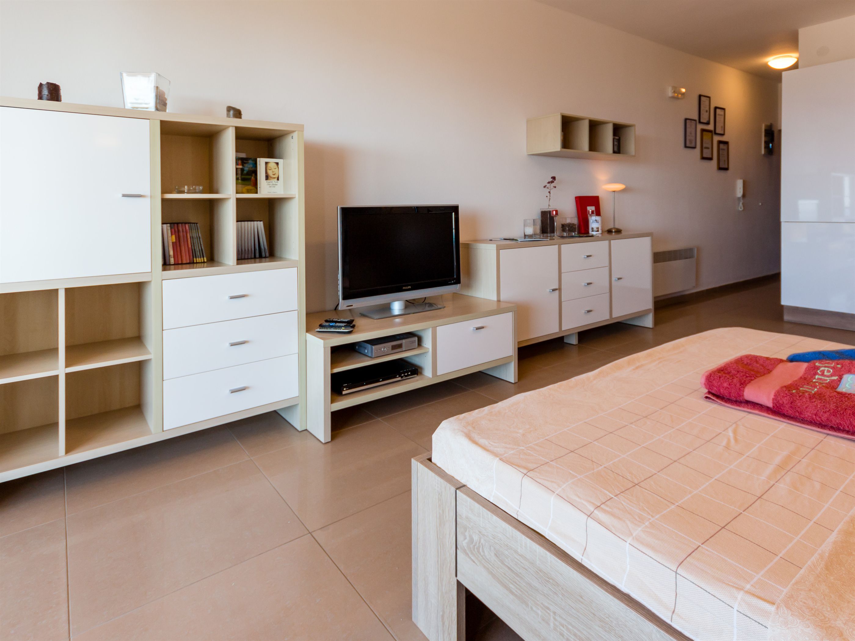 Apartments Utjeha 47501-A5