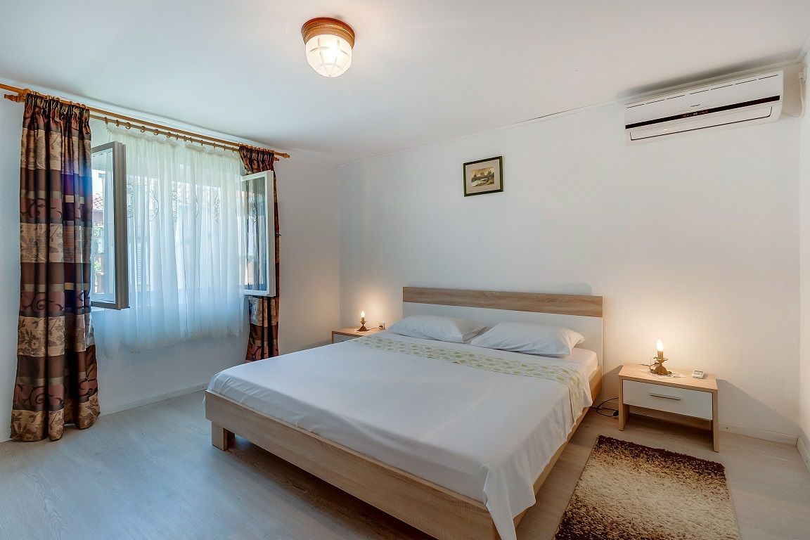 Apartments IVNA 64438-A2