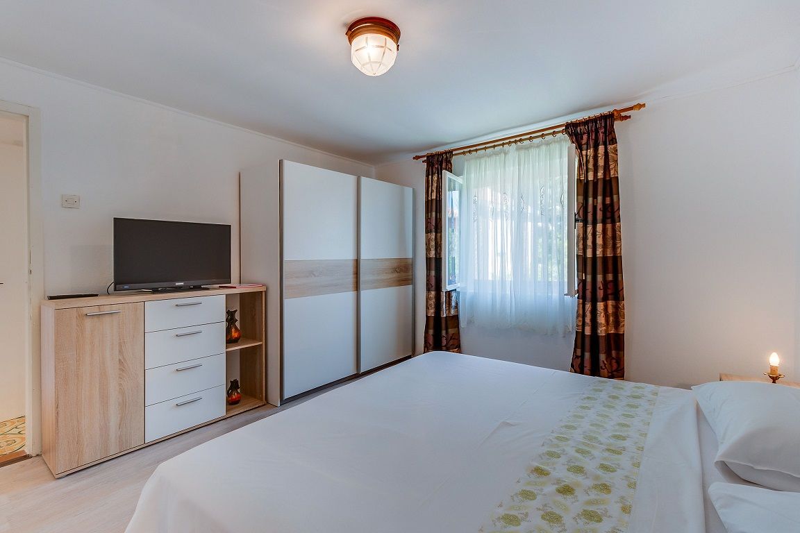 Apartments IVNA 64438-A2