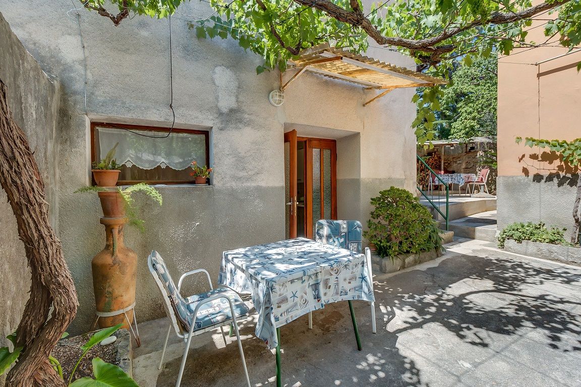 Apartments IVNA 64438-A1