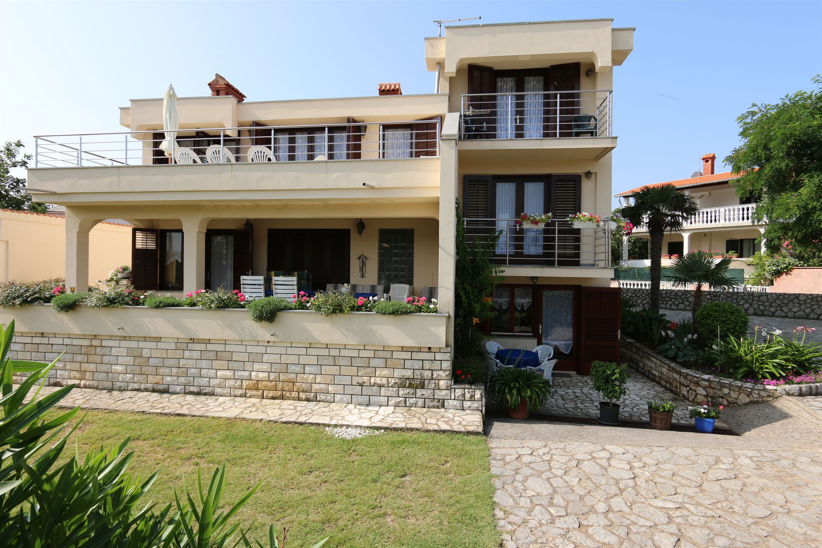 Apartments Drpić I. 10032-A1