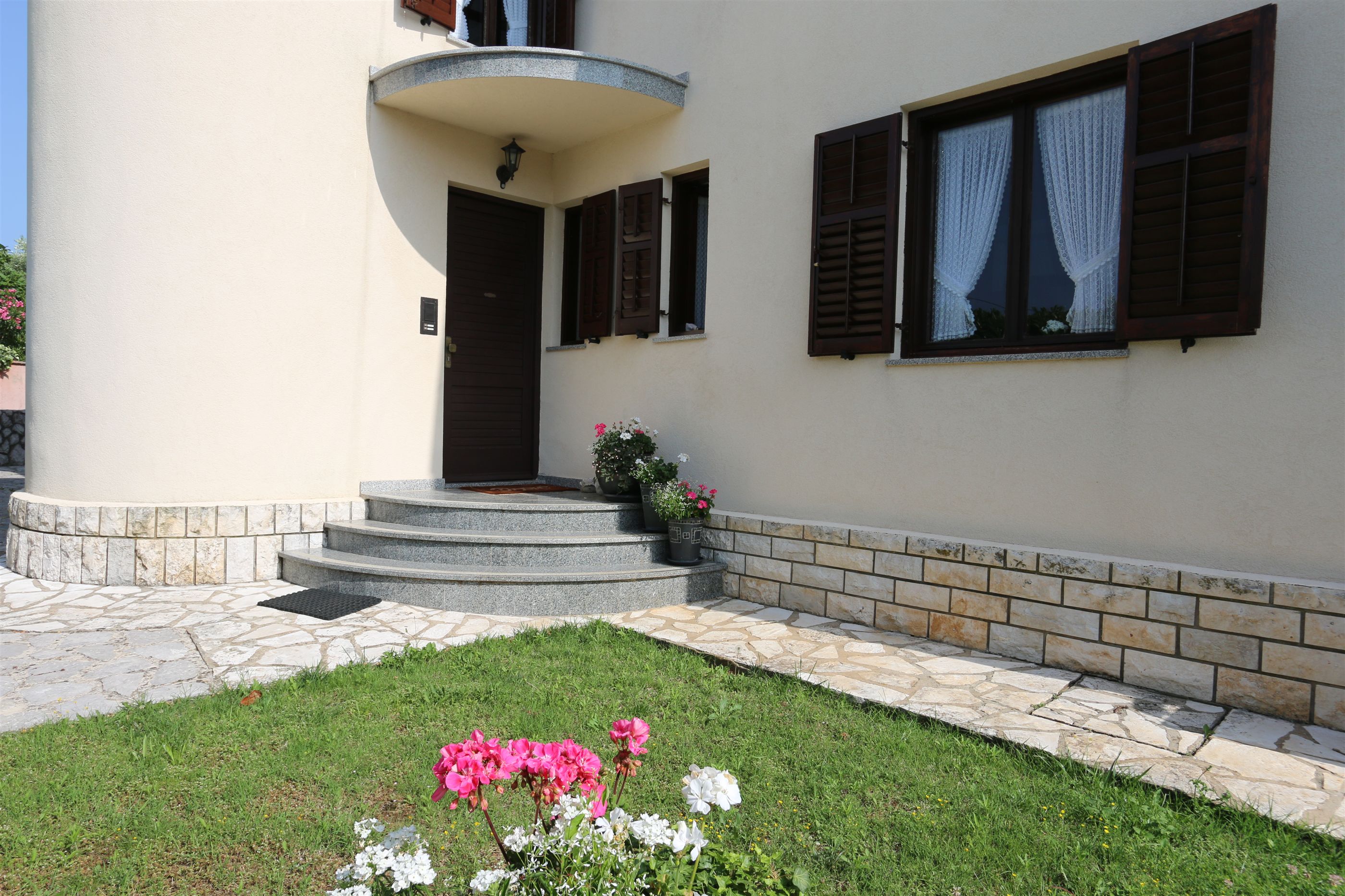 Apartments Drpić I. 10032-A1