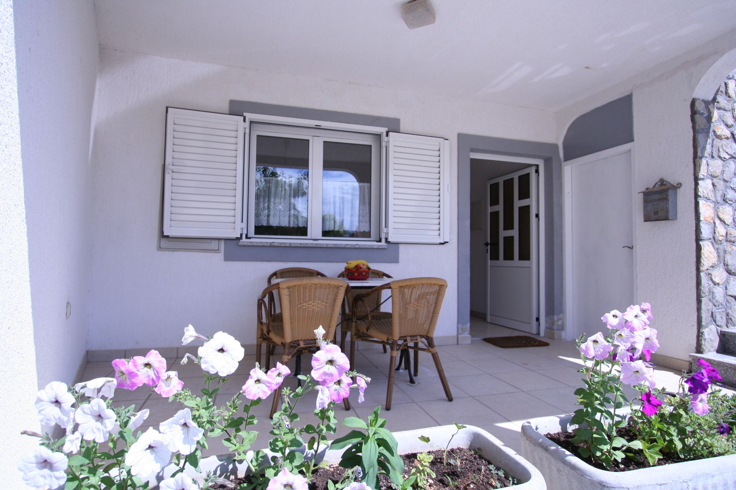 Apartments Pađen Milan 60249-A1