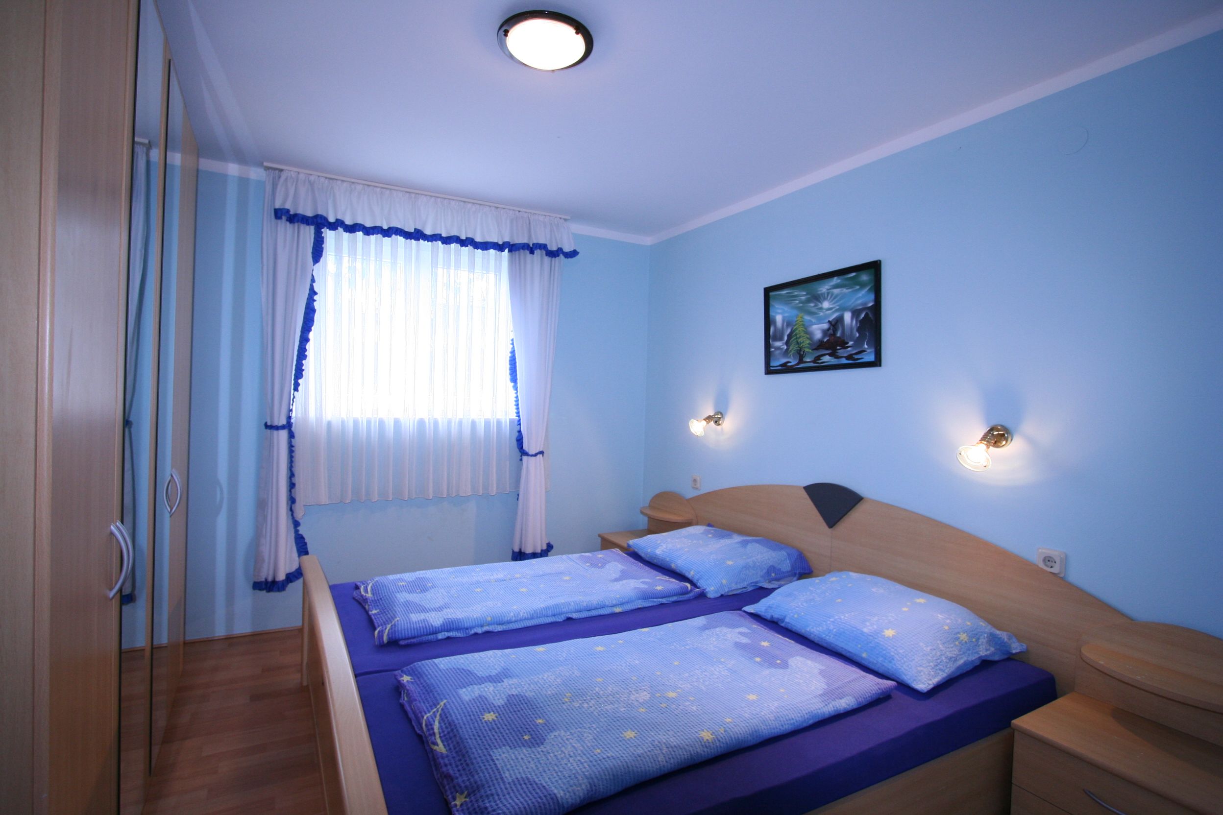 Apartments Pađen Milan 60249-A2