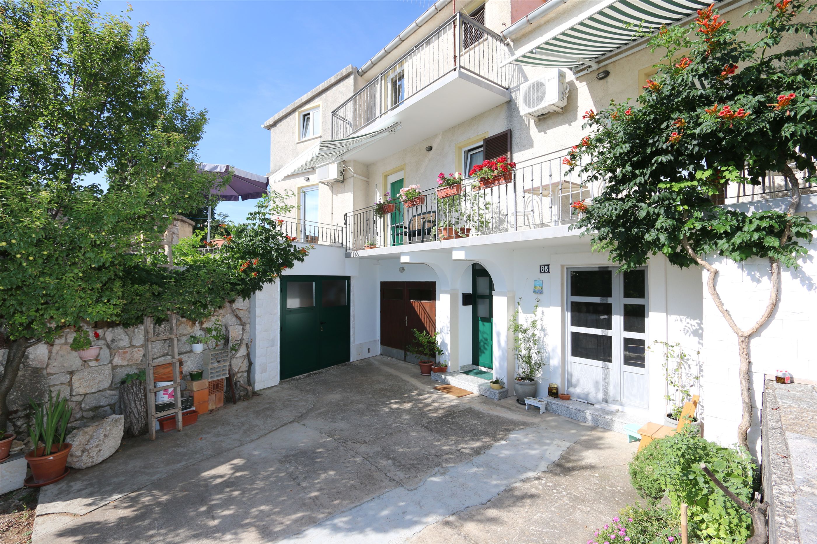 Apartment Volarić 10053-A1