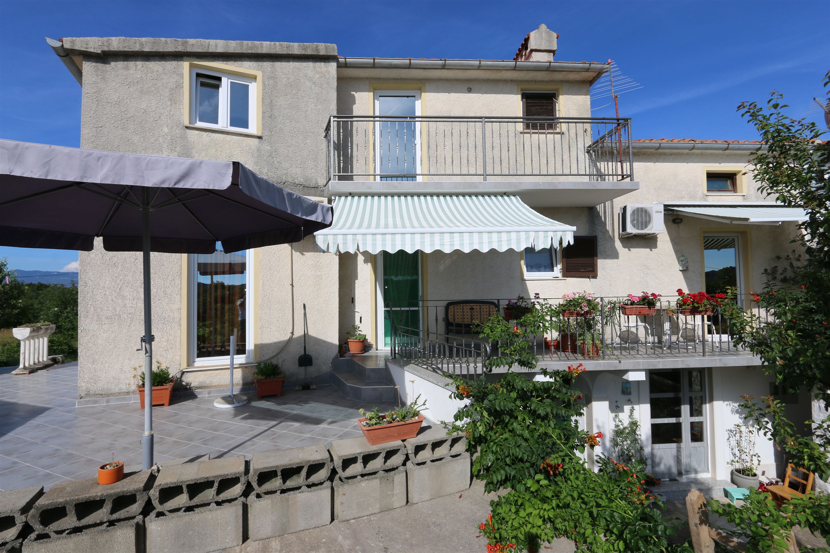 Apartment Volarić 10053-A1