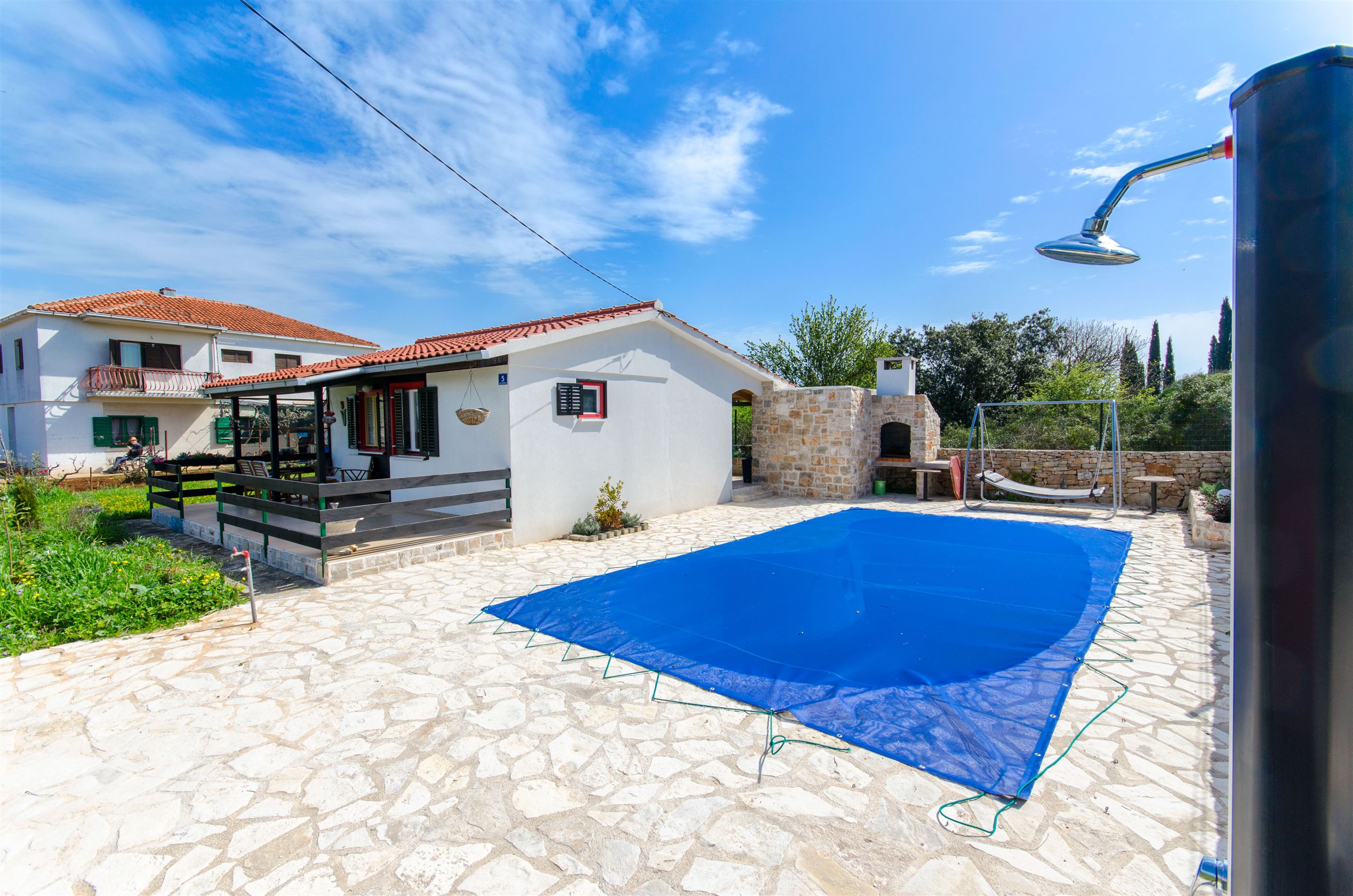 House Ara 47713-K1