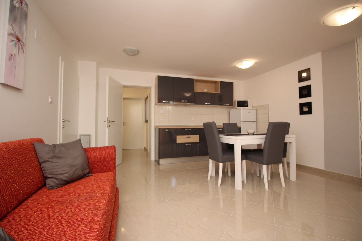 Apartments GORICA II 69022-A10