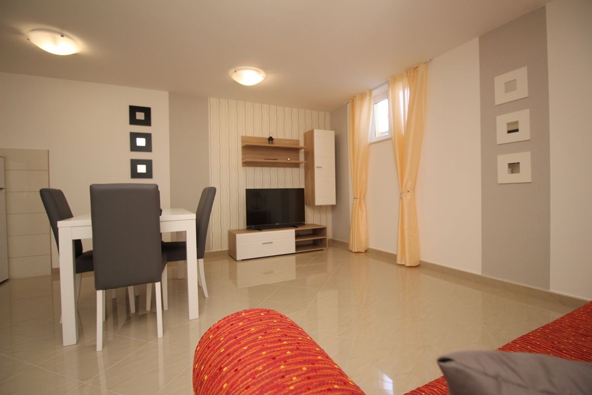 Apartments GORICA II 69022-A10