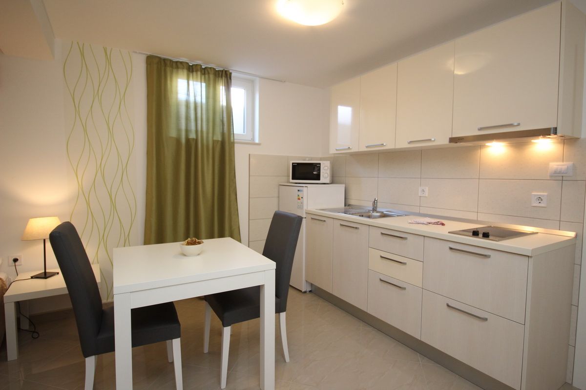 Apartments GORICA II 69022-A12