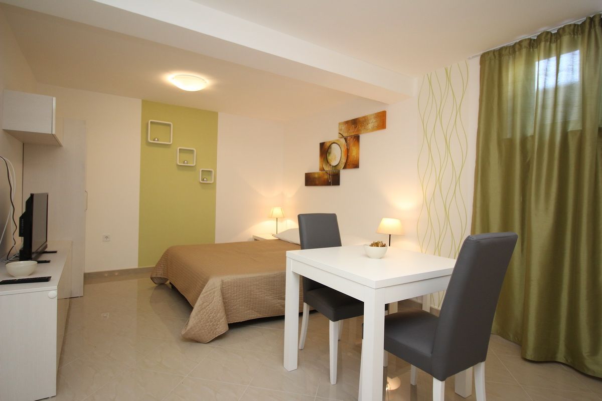 Apartments GORICA II 69022-A12