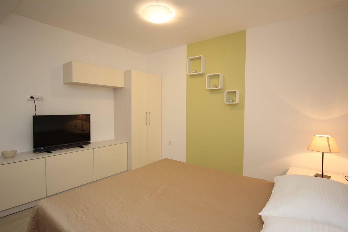 Apartments GORICA II 69022-A12