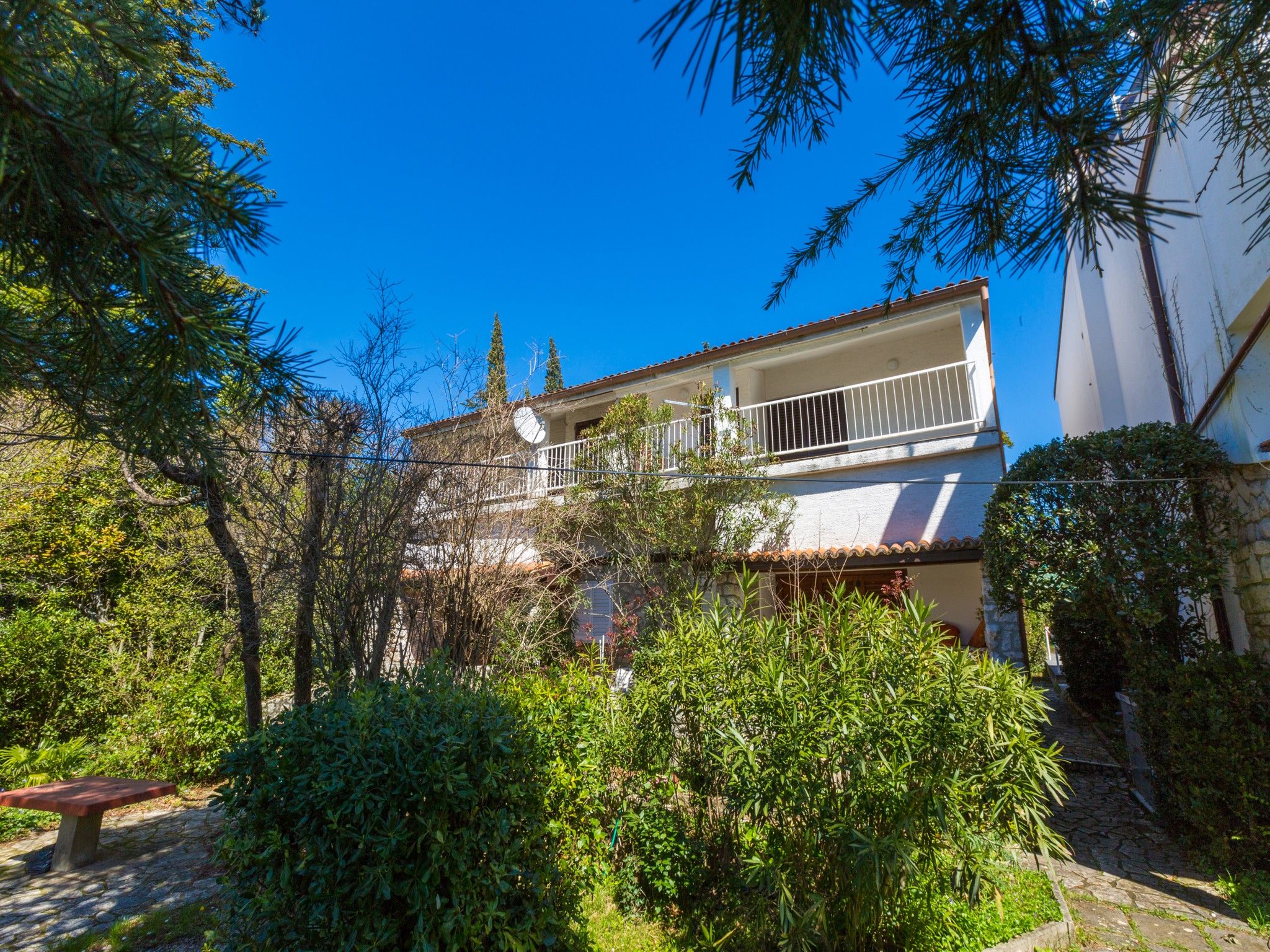 House Lipert 62454-A1