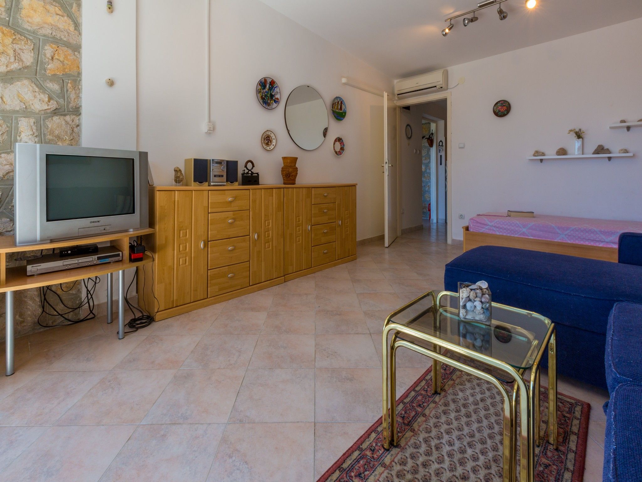 House Lipert 62454-A1