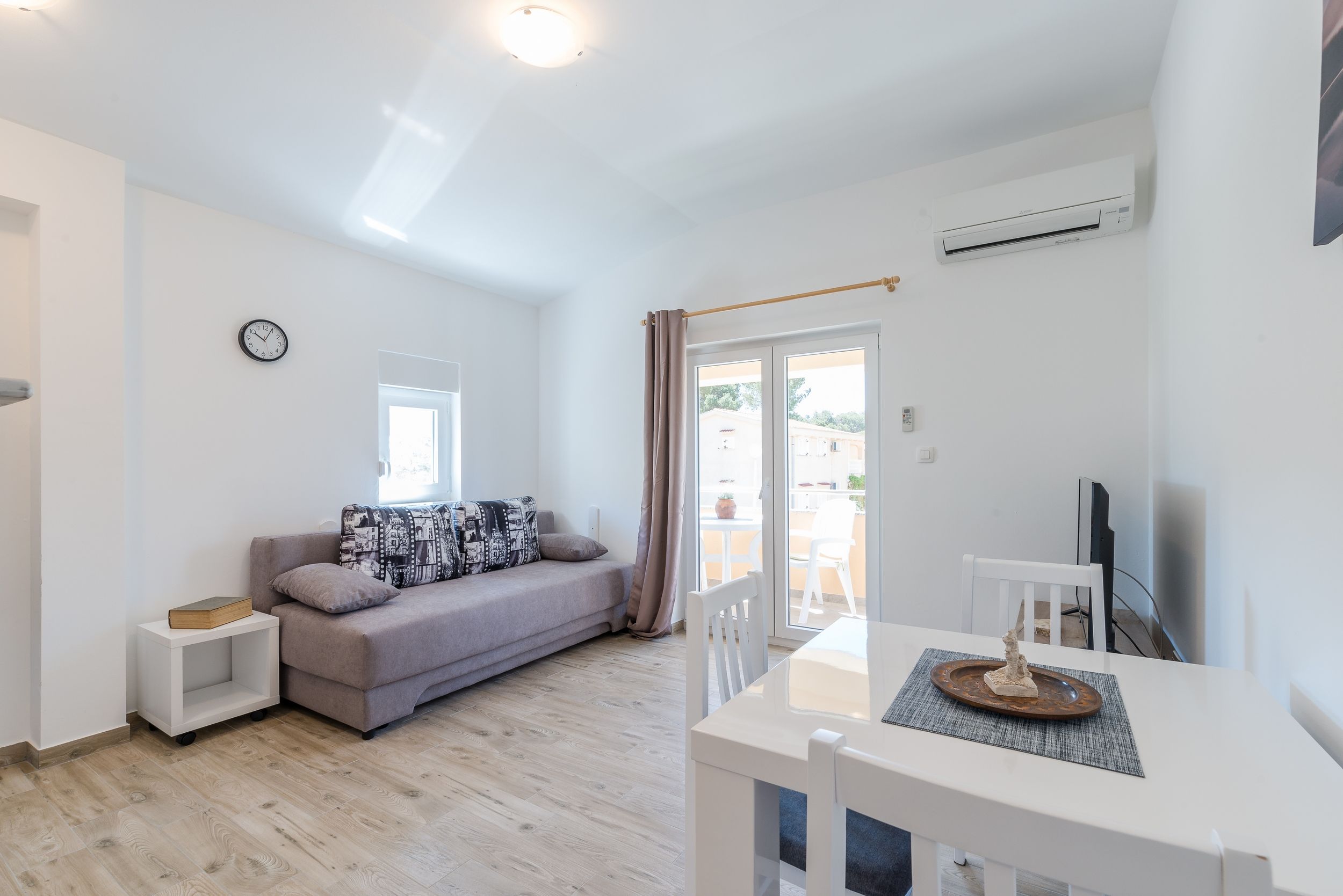 Apartments Ujakovic A4