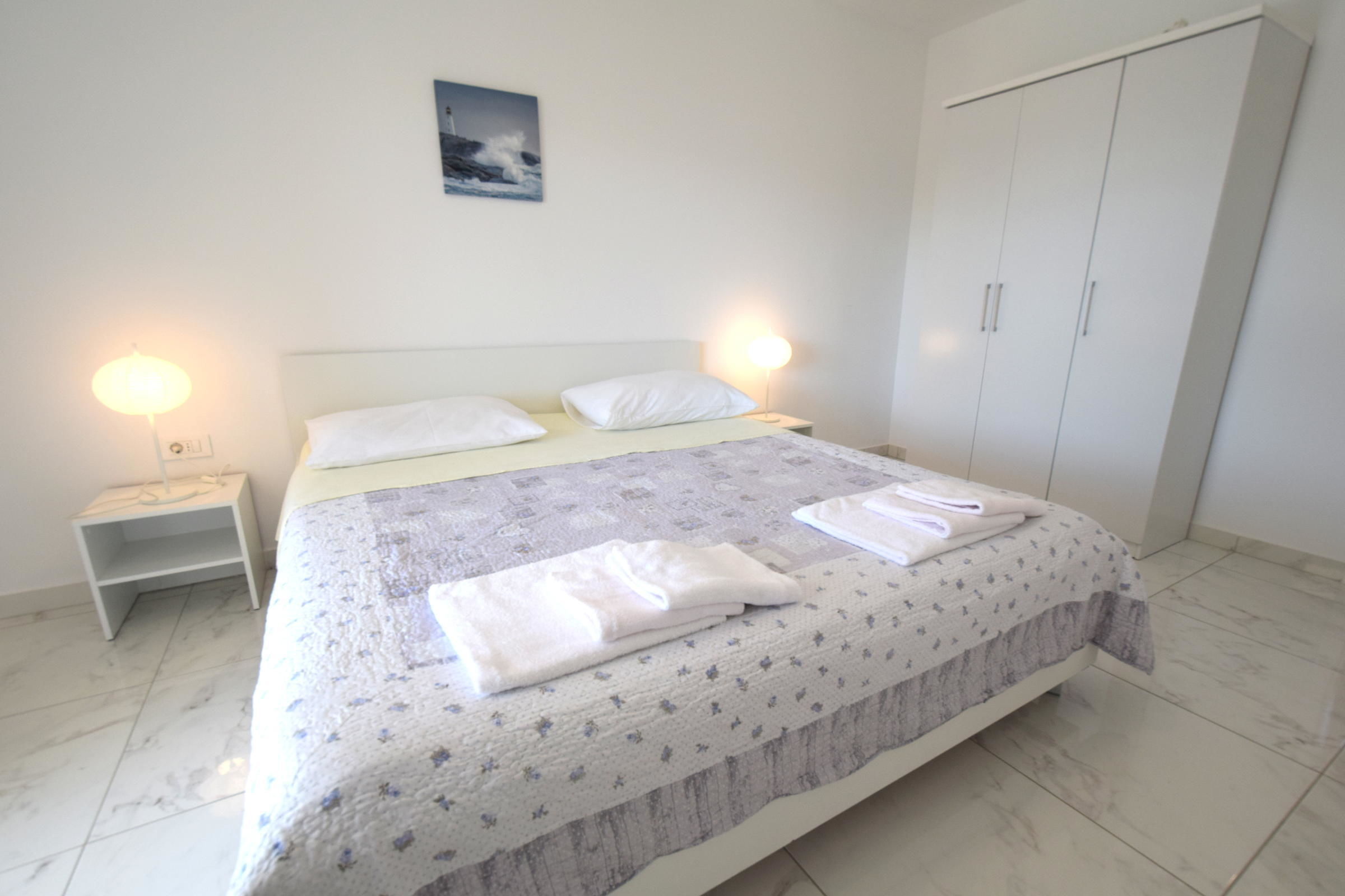 House Isabella 62163-A1