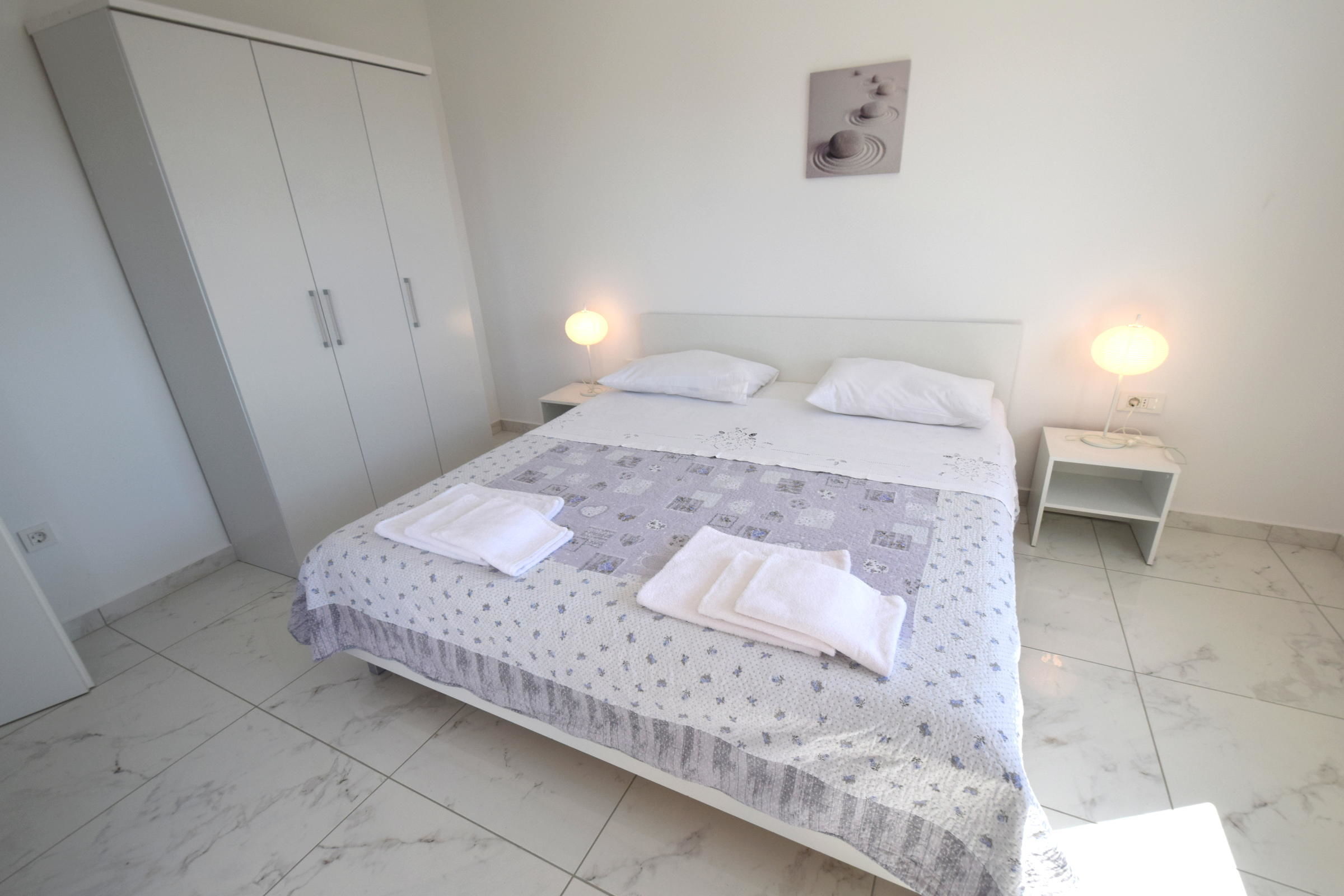 House Isabella 62163-A1