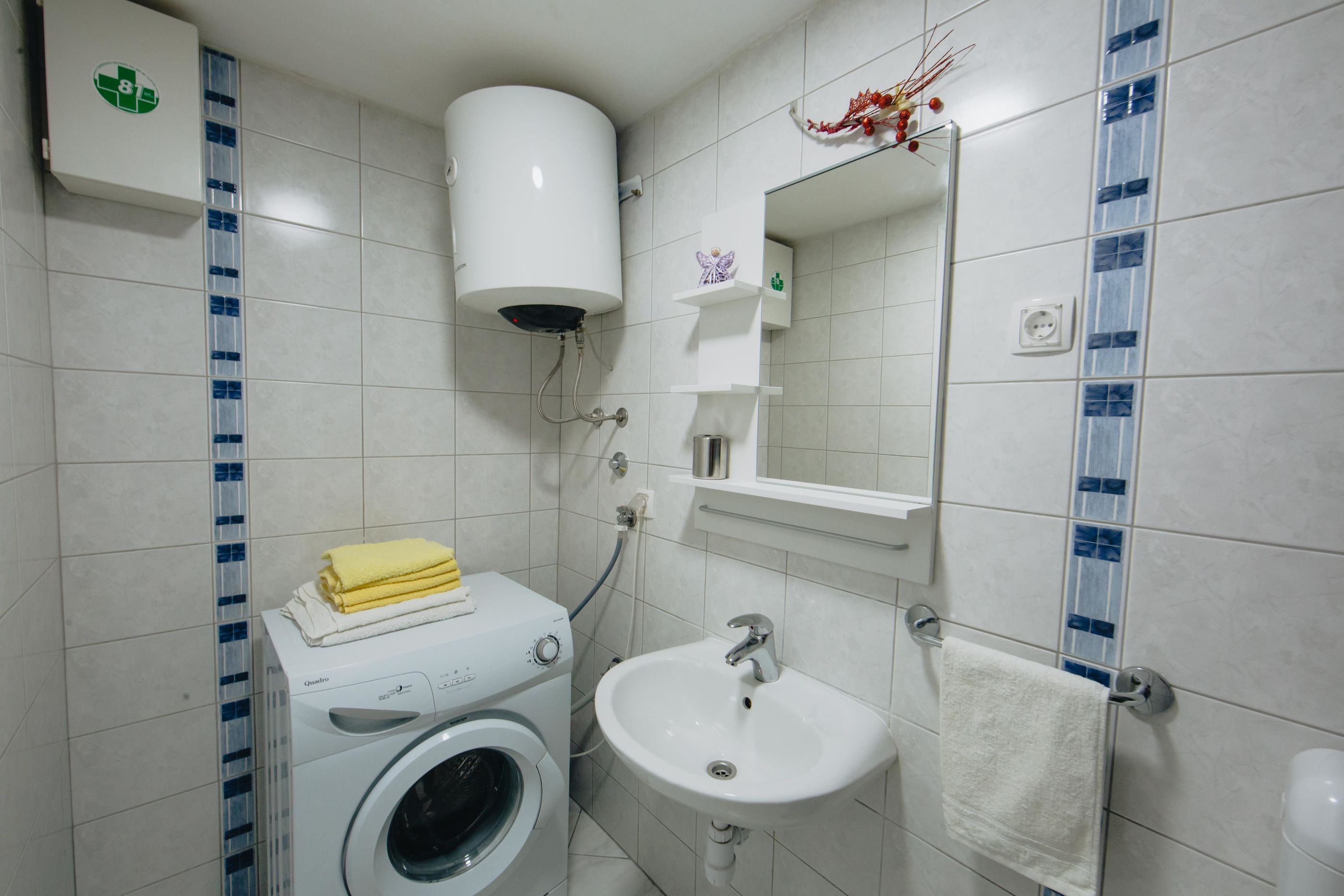 Apartment and Room Old town 38171-A1