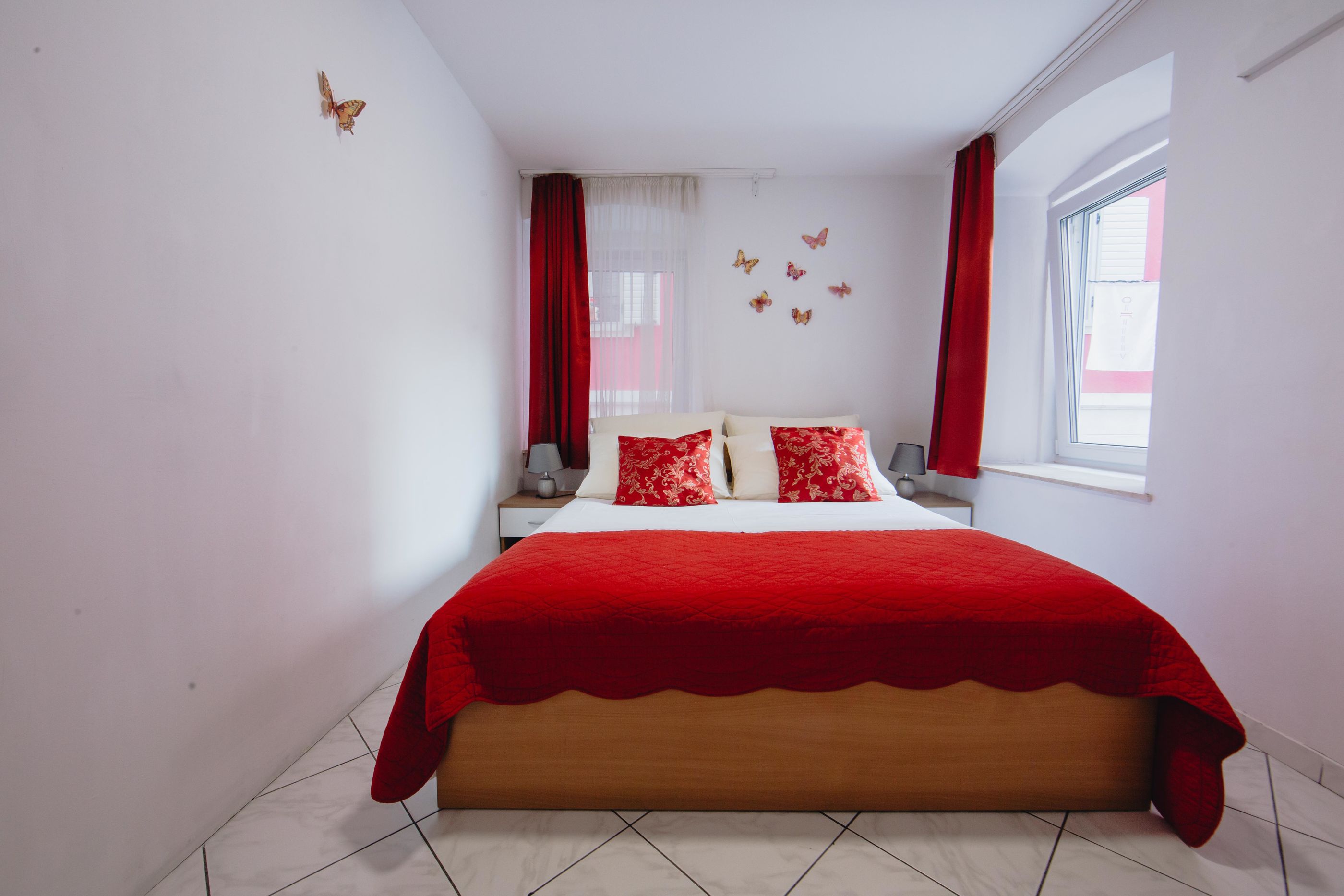 Apartment and Room Old town 38171-A1