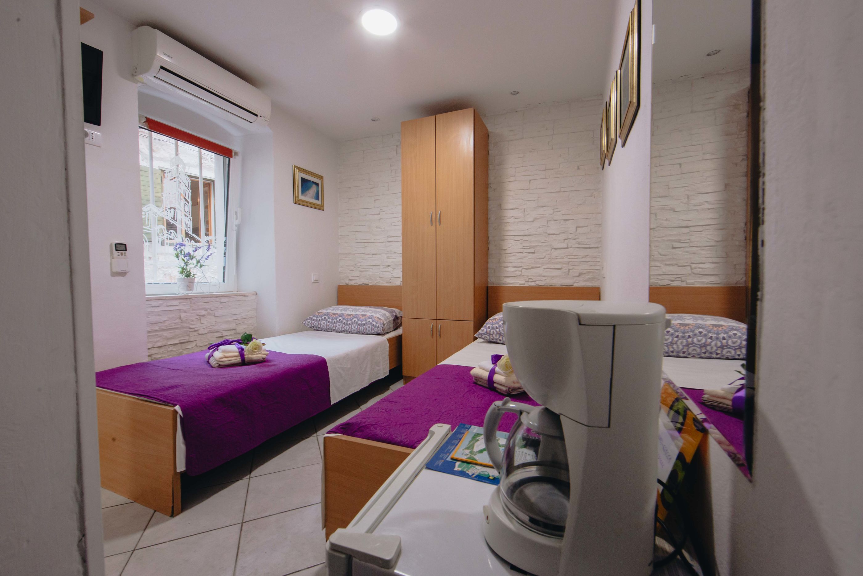 Apartment and Room Old town S1