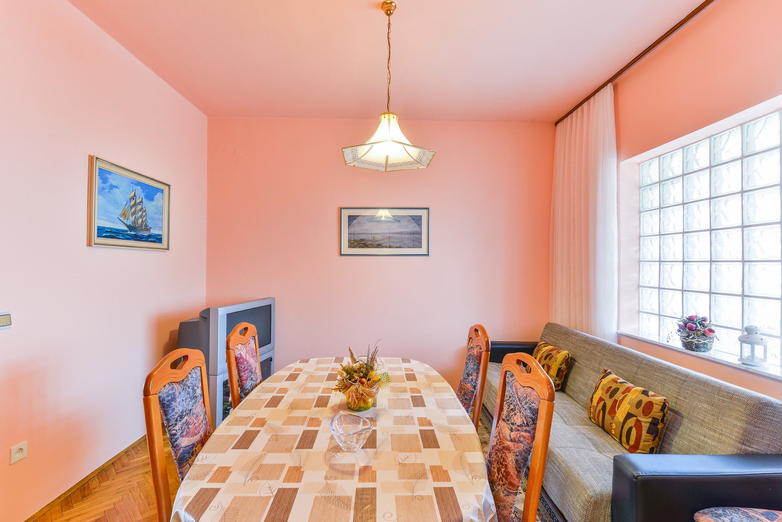 Apartments Liveric 50951-A2