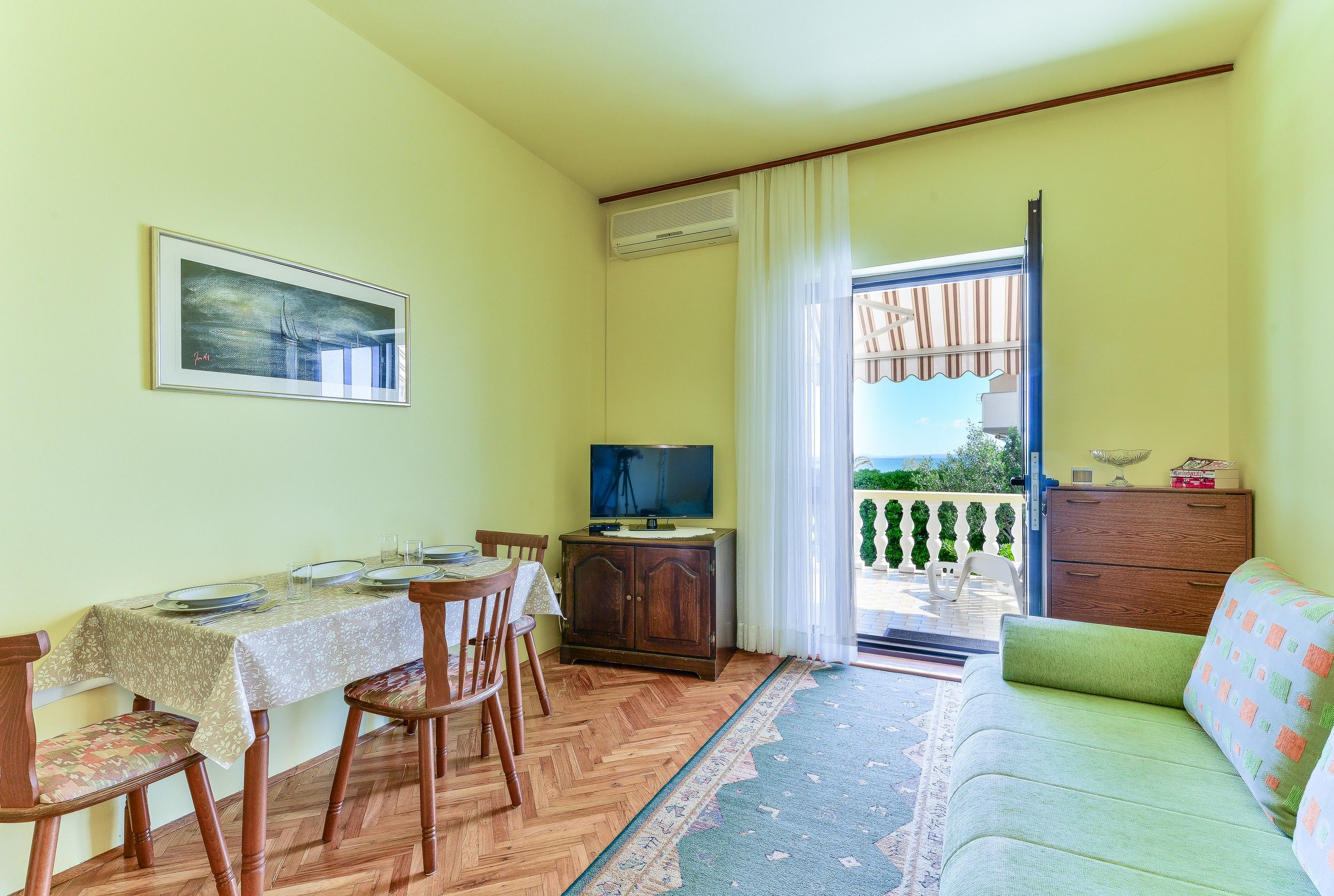 Apartments Liveric 50951-A3