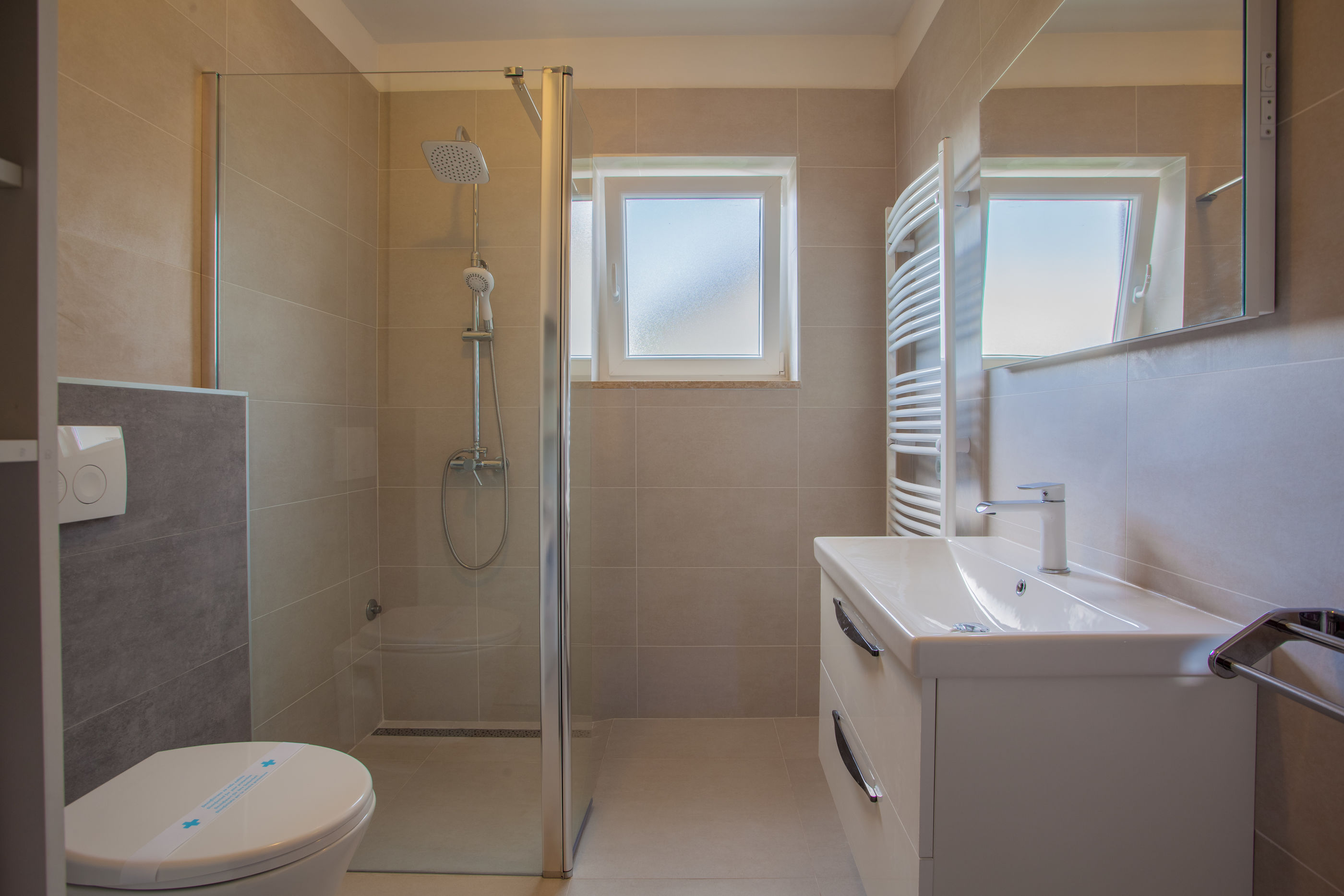 Apartments Gorast 12681-A1