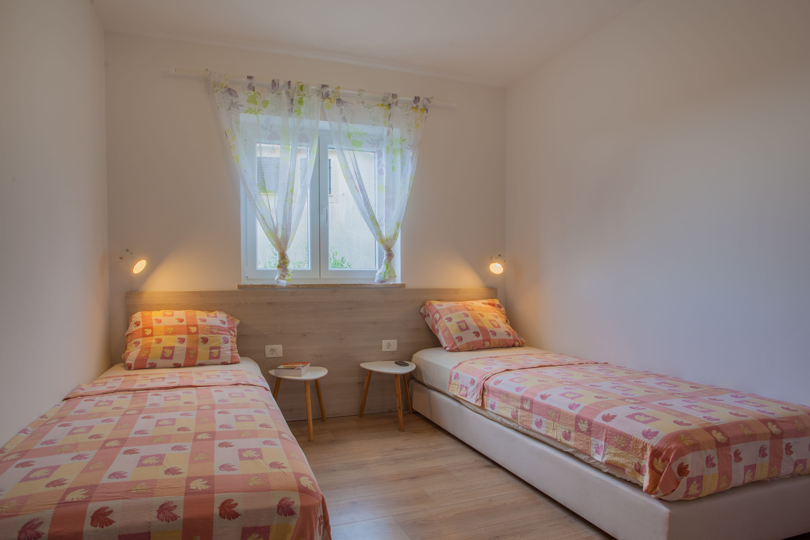Apartments Gorast 12681-A1