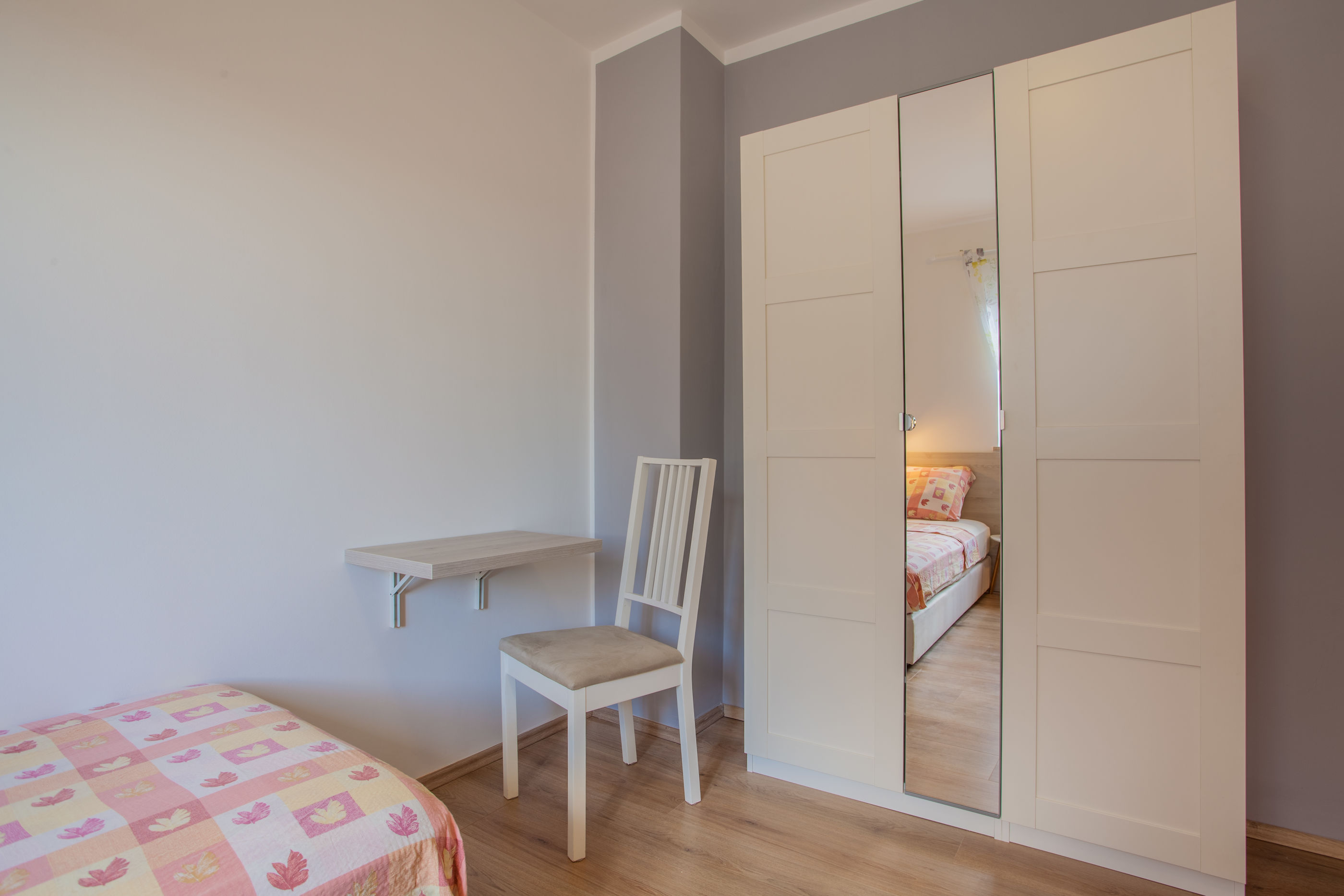 Apartments Gorast 12681-A1