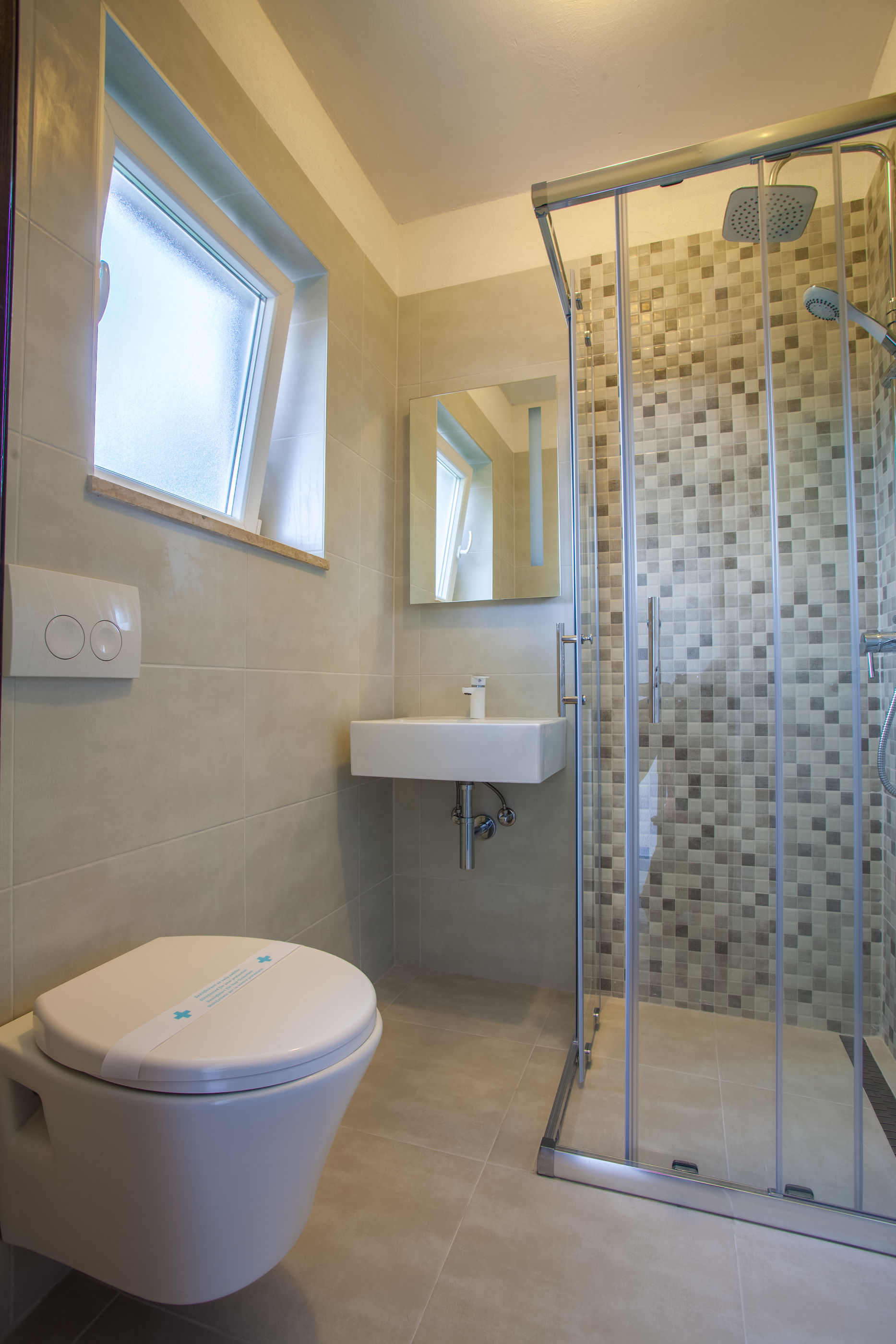 Apartments Gorast 12681-A1