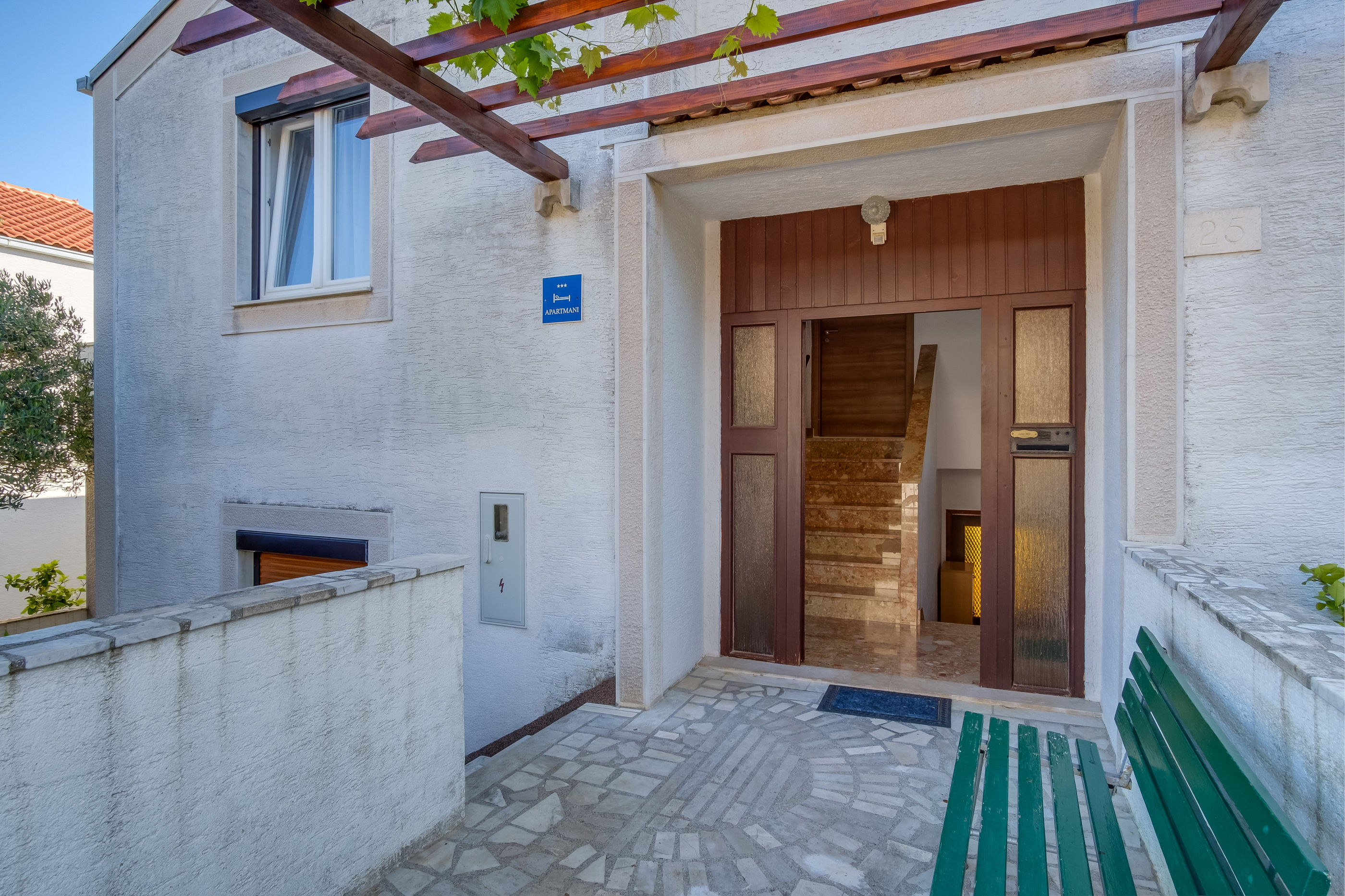 Apartment BORKA 64422-A1