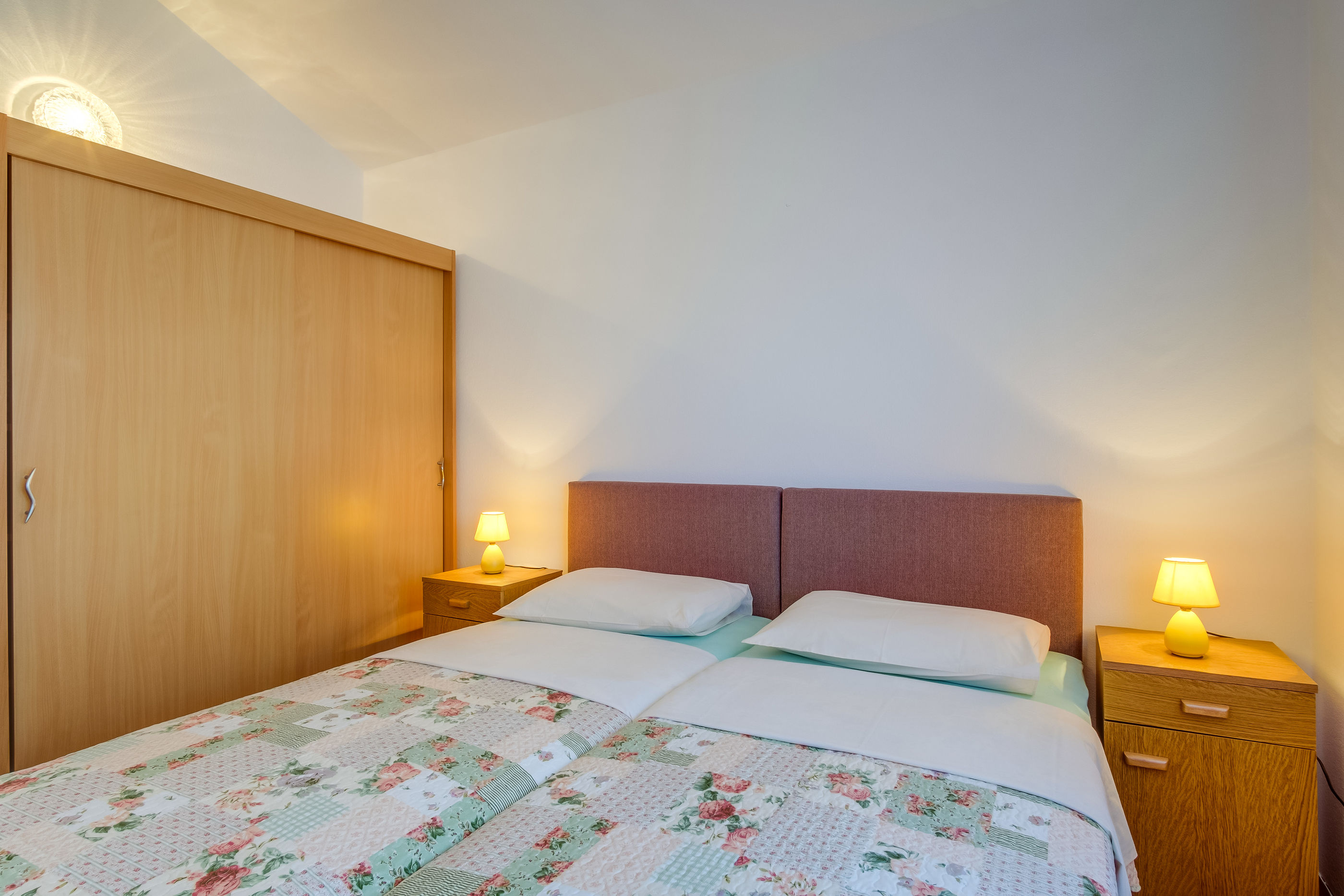 Apartment BORKA 64422-A1