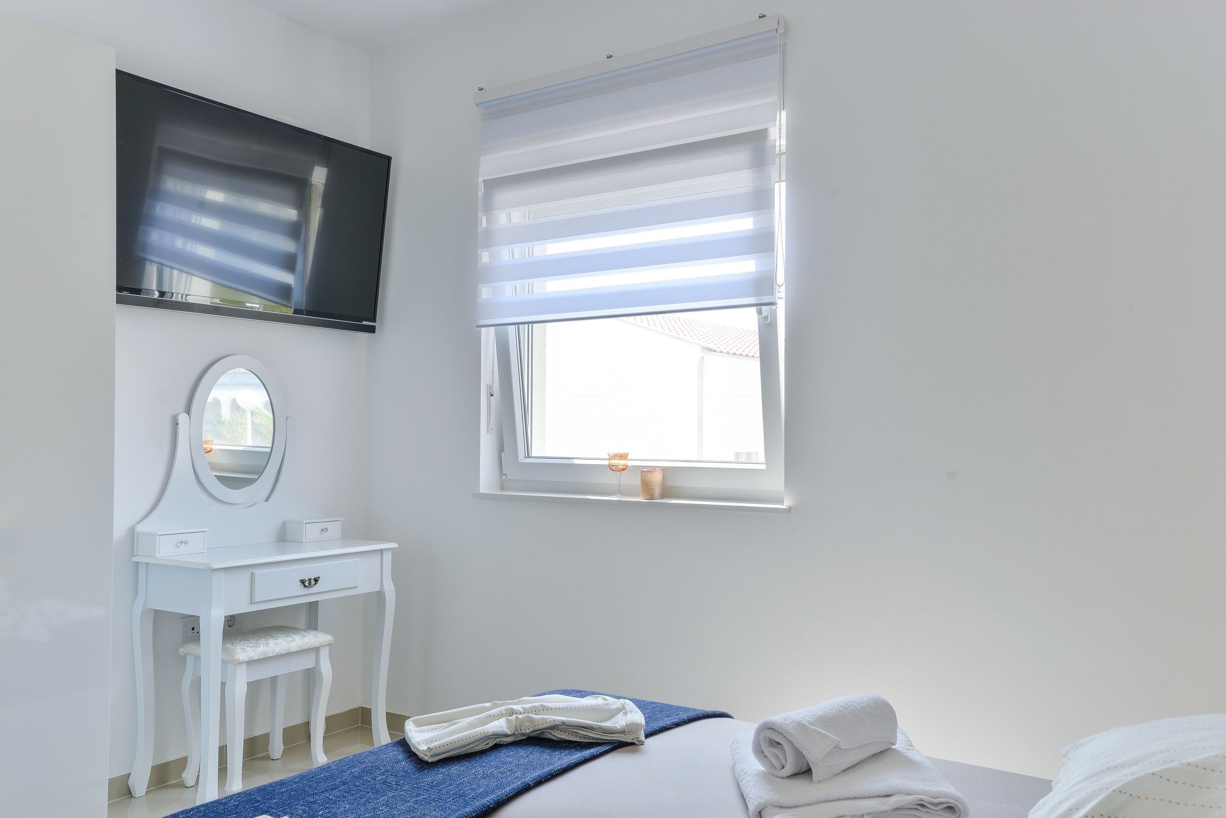 Apartments Olujic 50953-A2