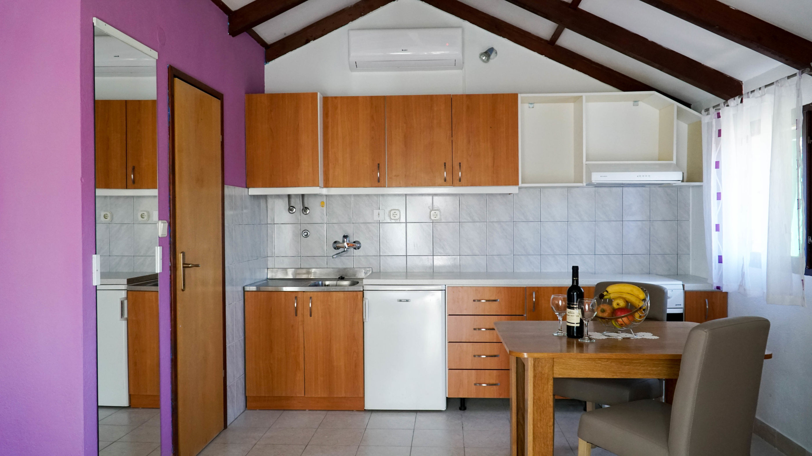 House Slivije 53981-A1