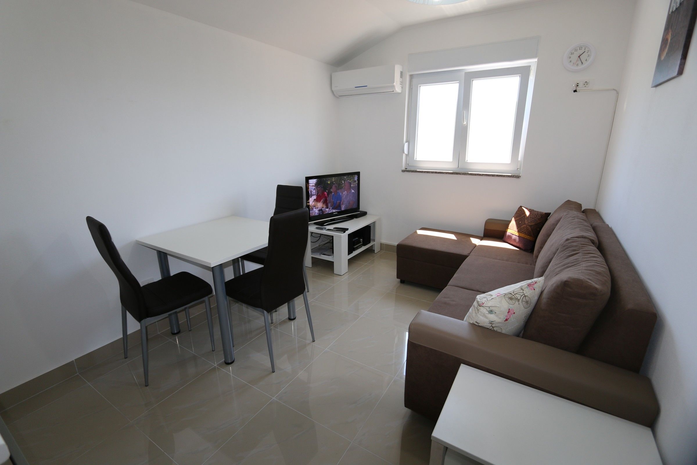 Apartments Saramandic 49858-A2