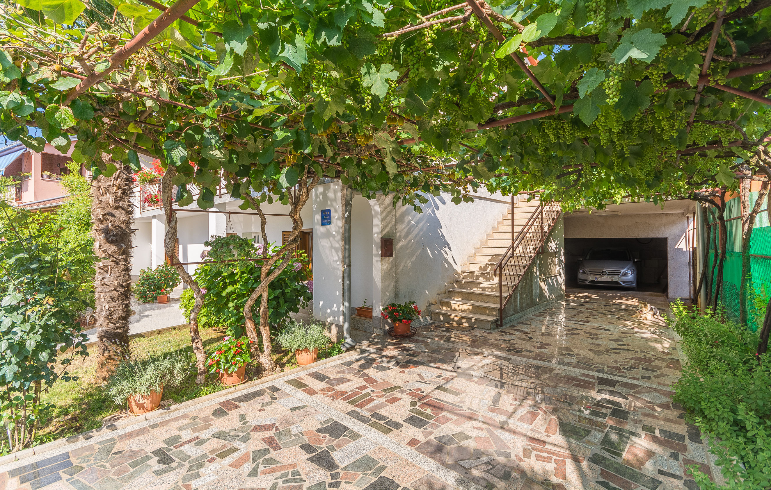 Apartment Dorijana 48211-A1