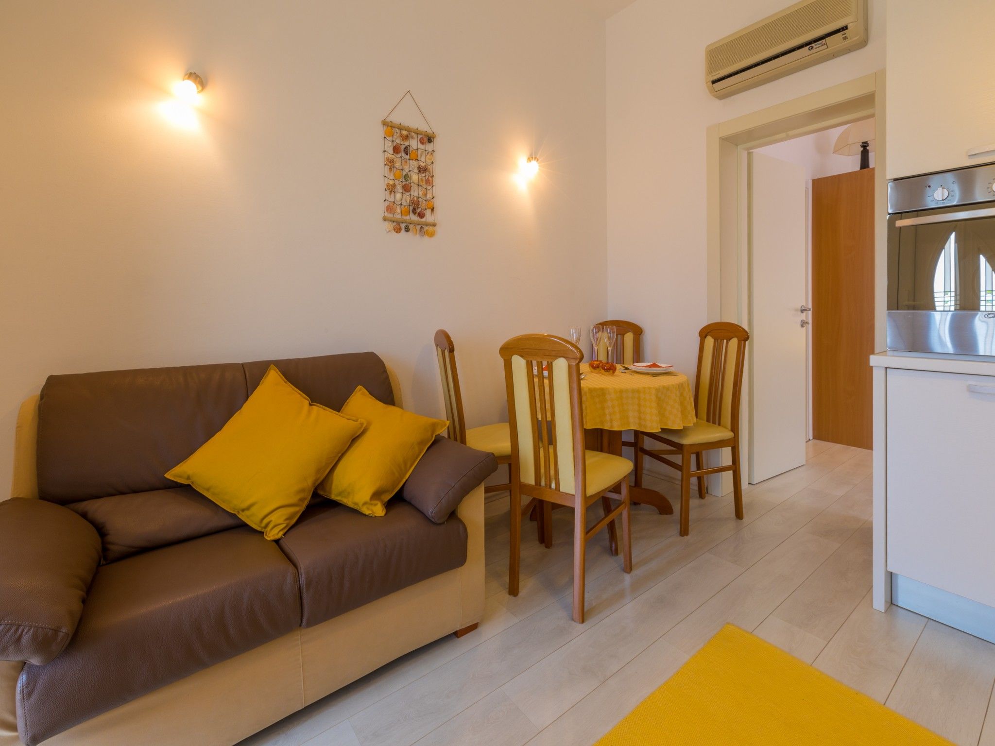 Apartments Franco 62833-A1
