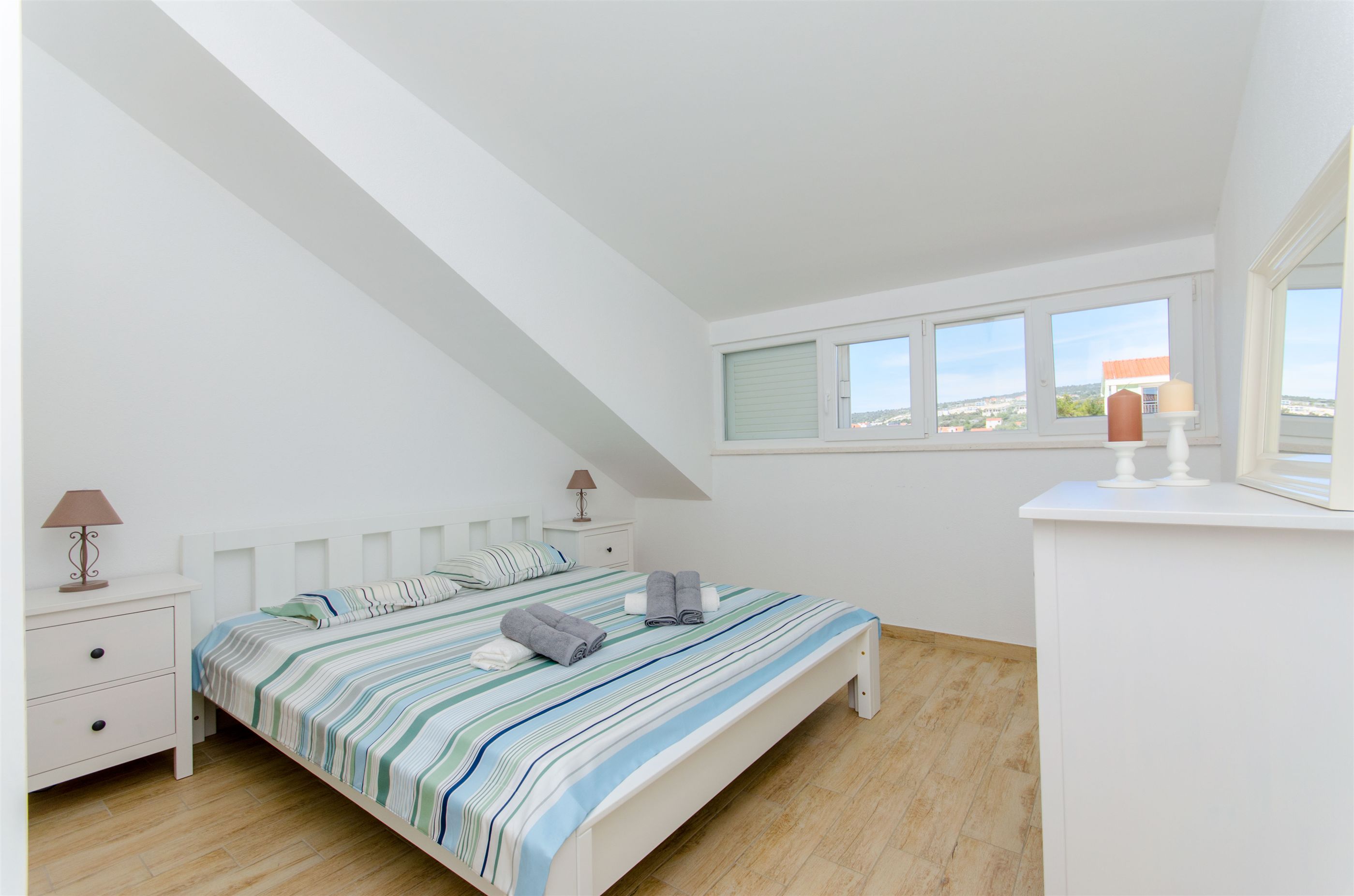 House Nikolina 48561-K1