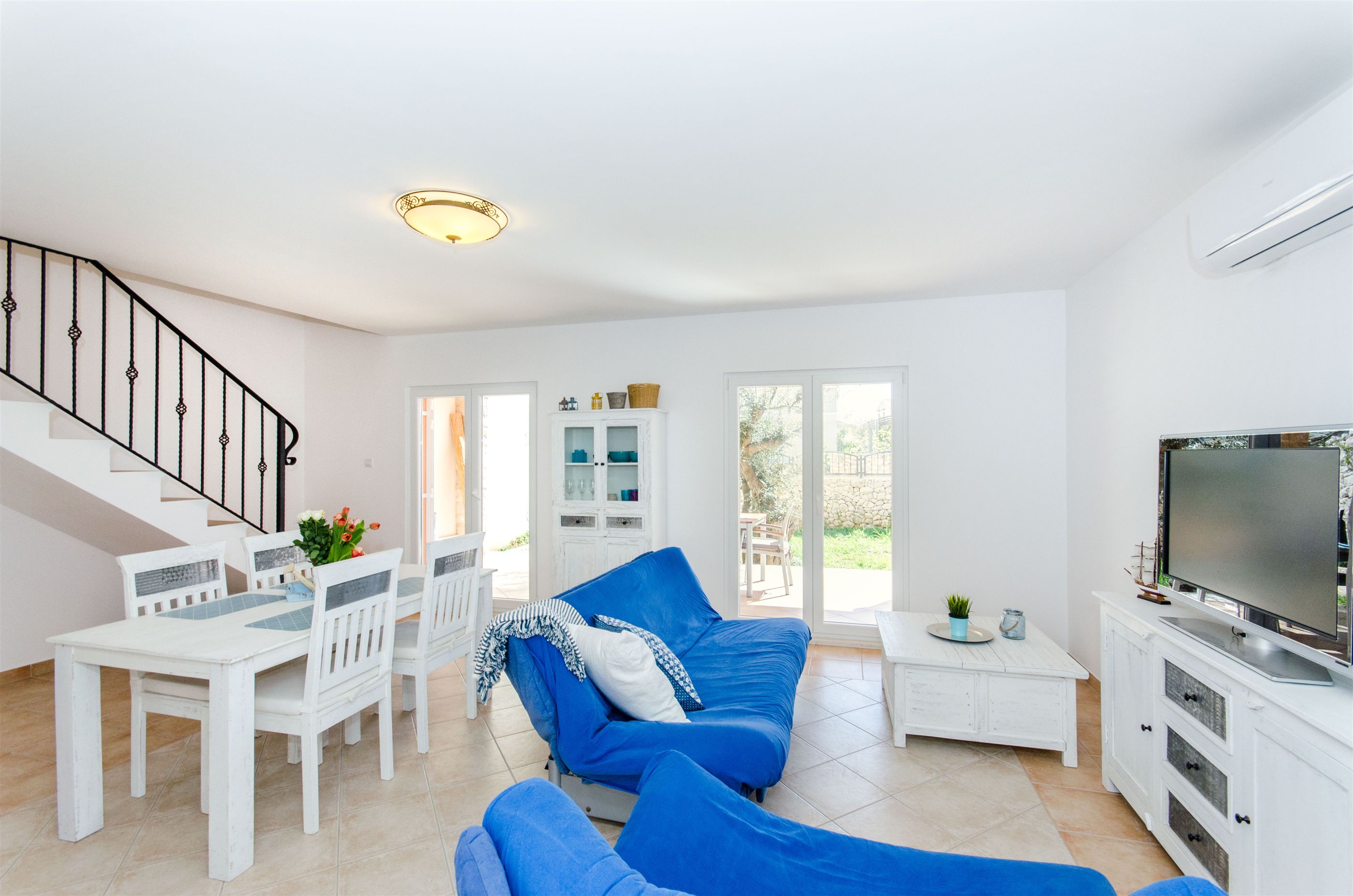 House Nikolina 48561-K1