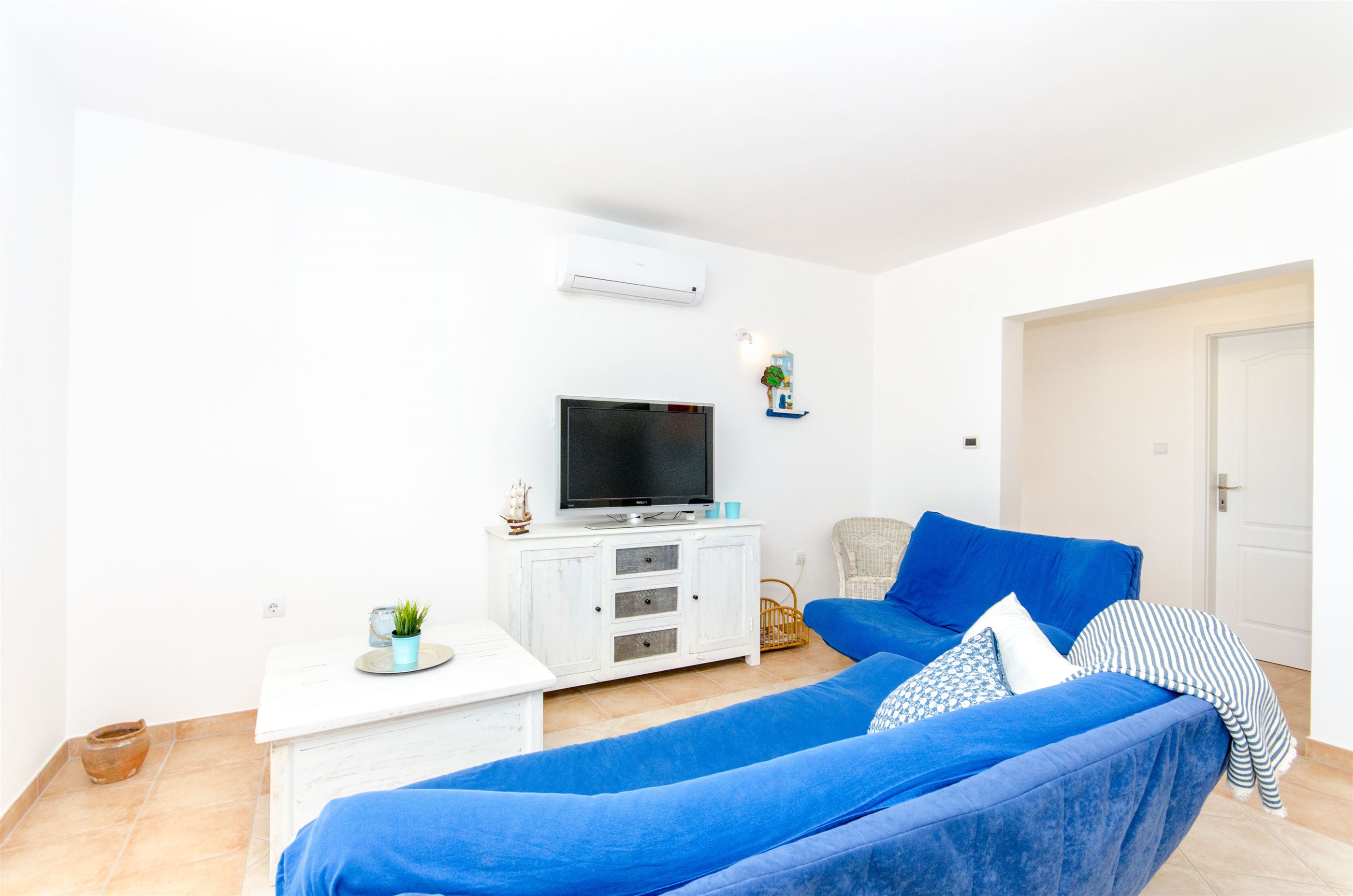 House Nikolina 48561-K1