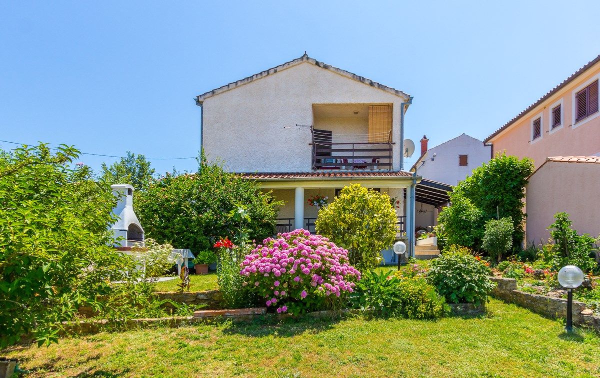 Casa Eli 16013-A1
