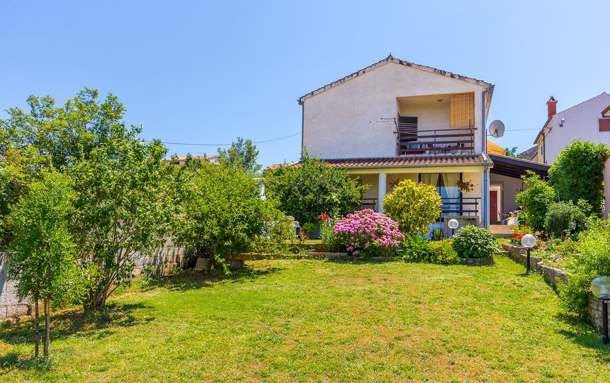 Casa Eli 16013-A1