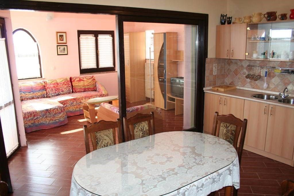 Apartments Pelister 16041-A1