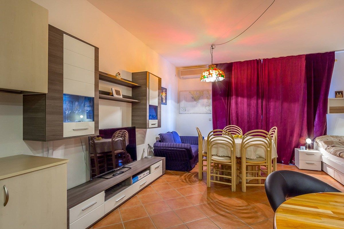 Apartments Brajdine 16811-A5