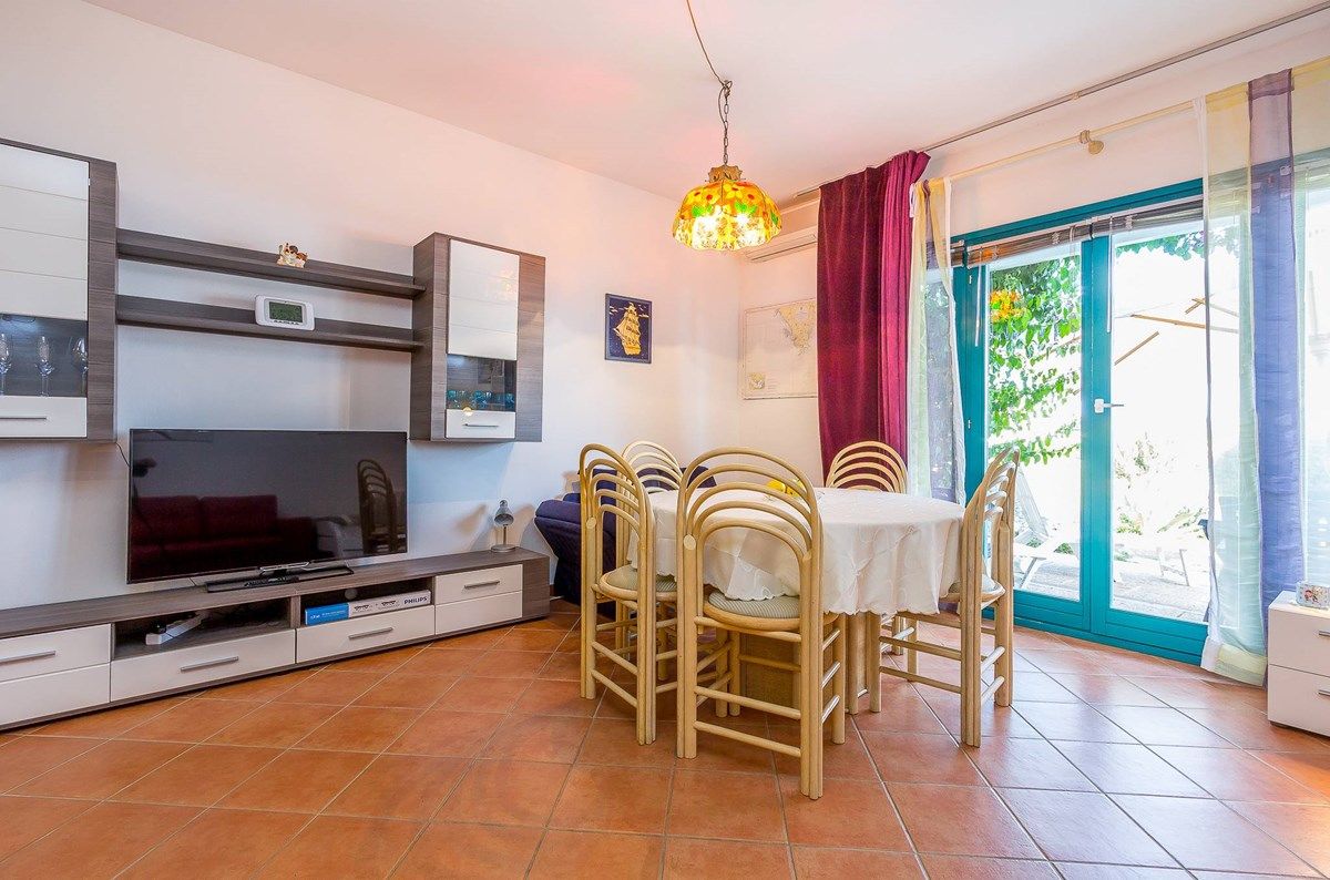 Apartments Brajdine 16811-A5