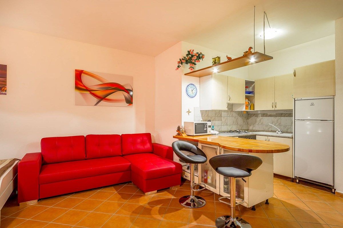Apartments Brajdine 16811-A5